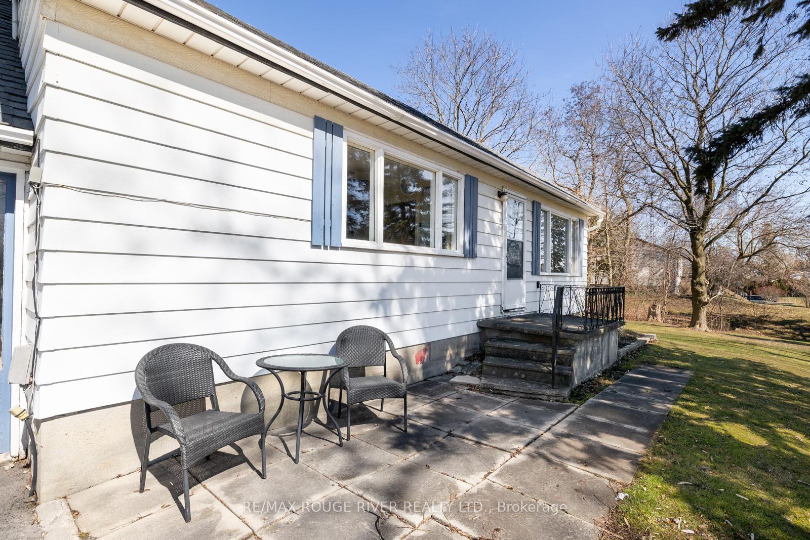 Photo 4 of 2082 Highway 2 Road, Clarington, Rural Clarington — HOMEH