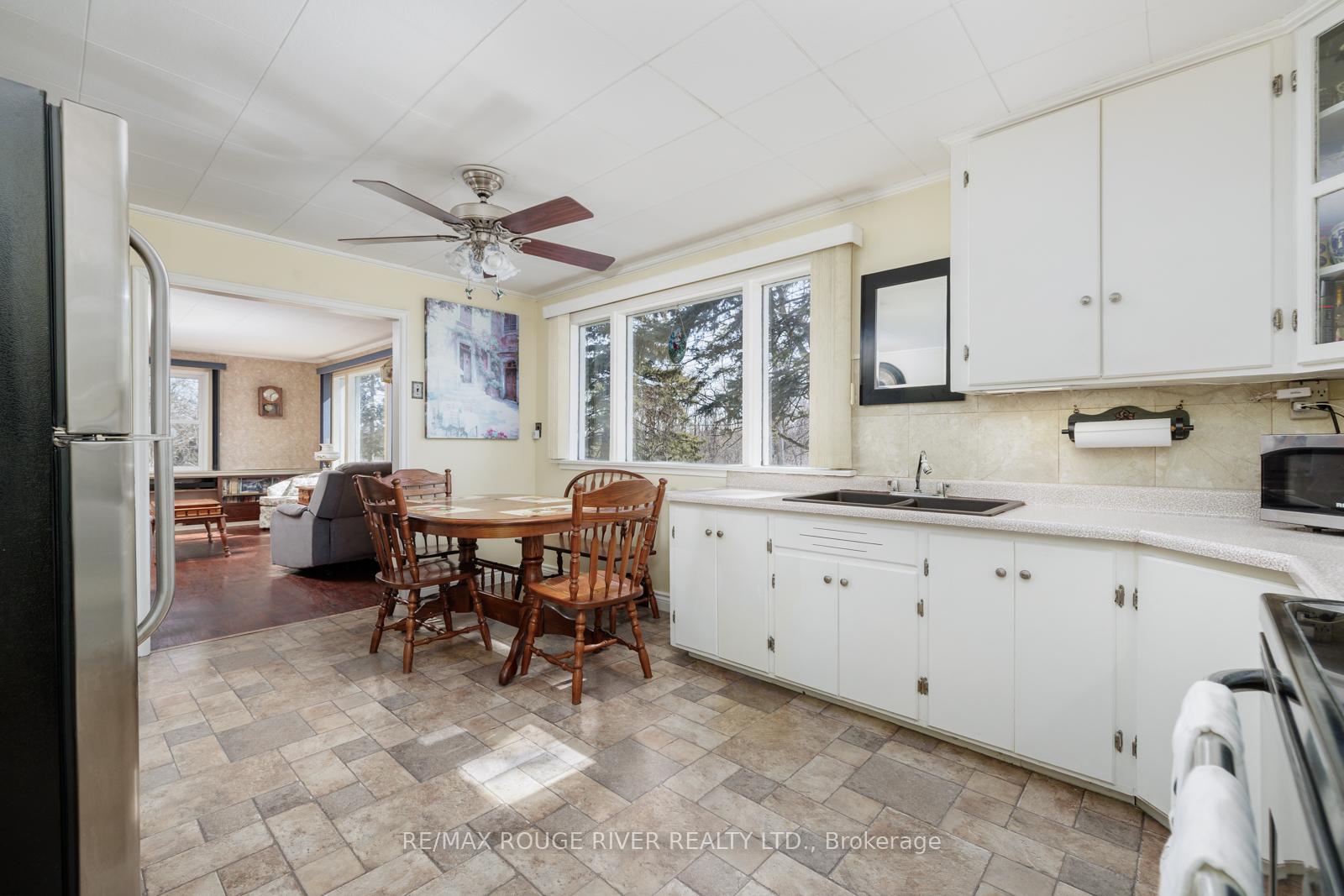 Photo 9 of 2082 Highway 2 Road, Clarington, Rural Clarington — HOMEH