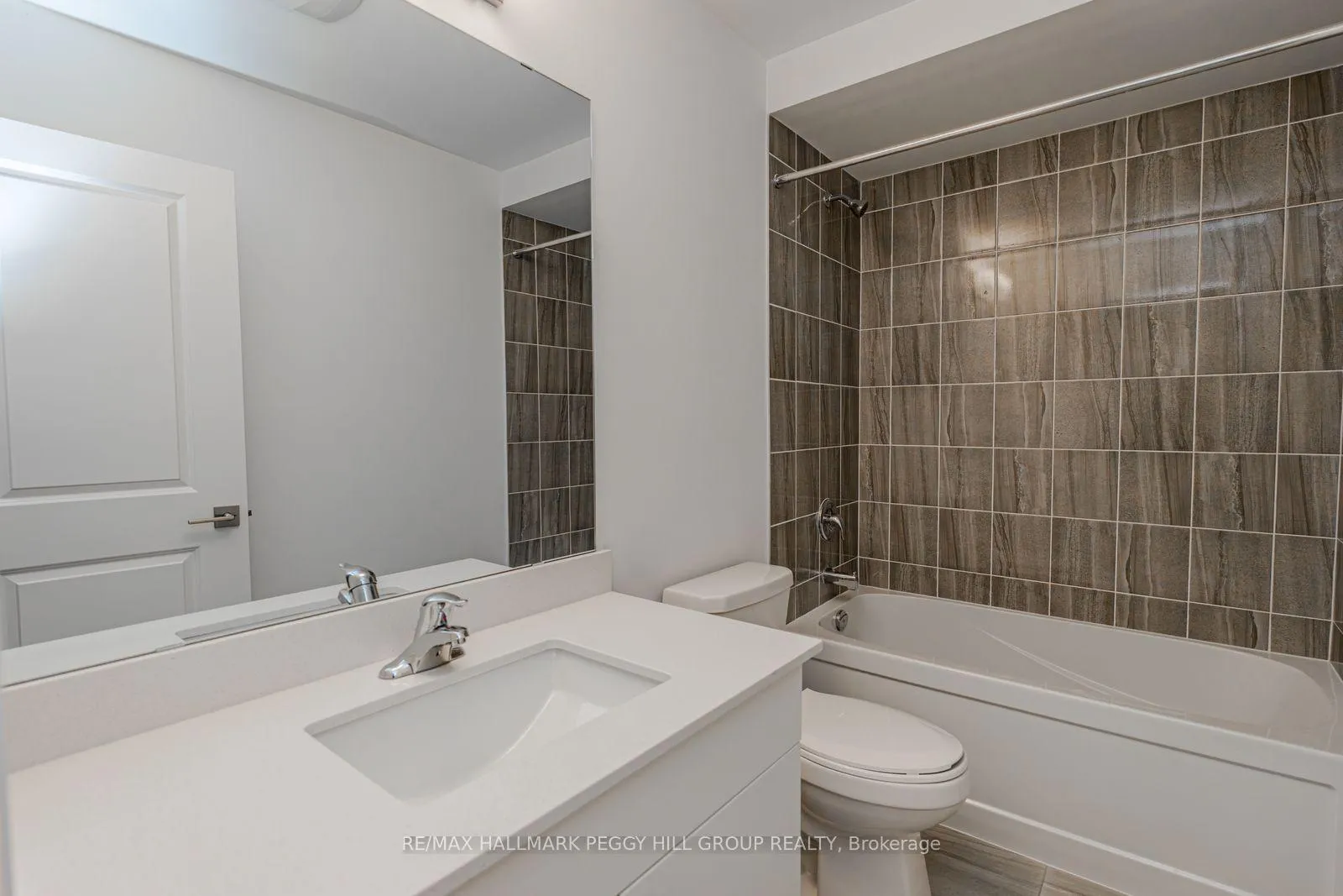 Photo 15 of 55 Sagewood Avenue, Barrie, Rural Barrie Southeast — HOMEH