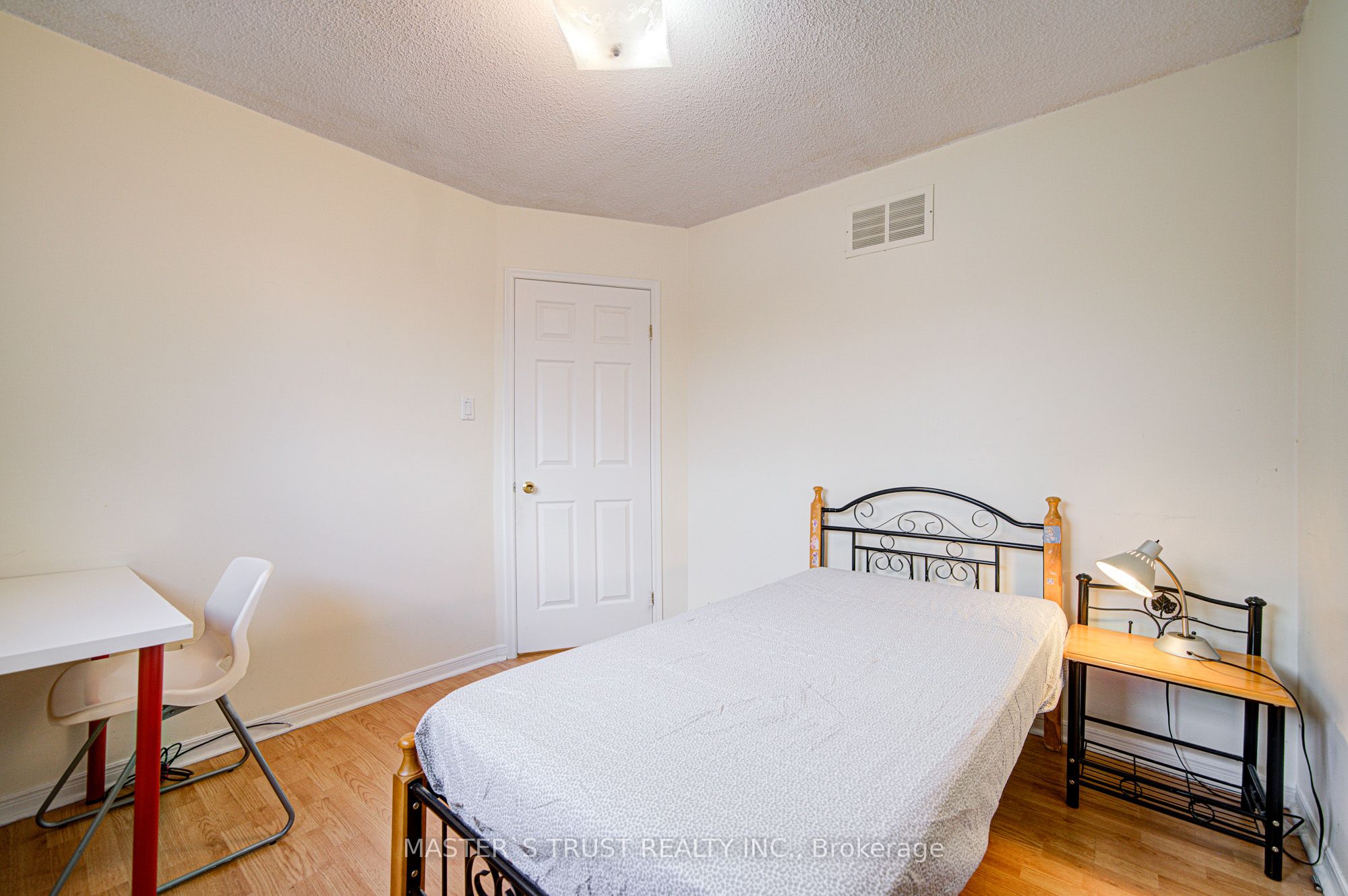 Photo 87 of 34 Denby Court, Markham, Unionville — HOMEH