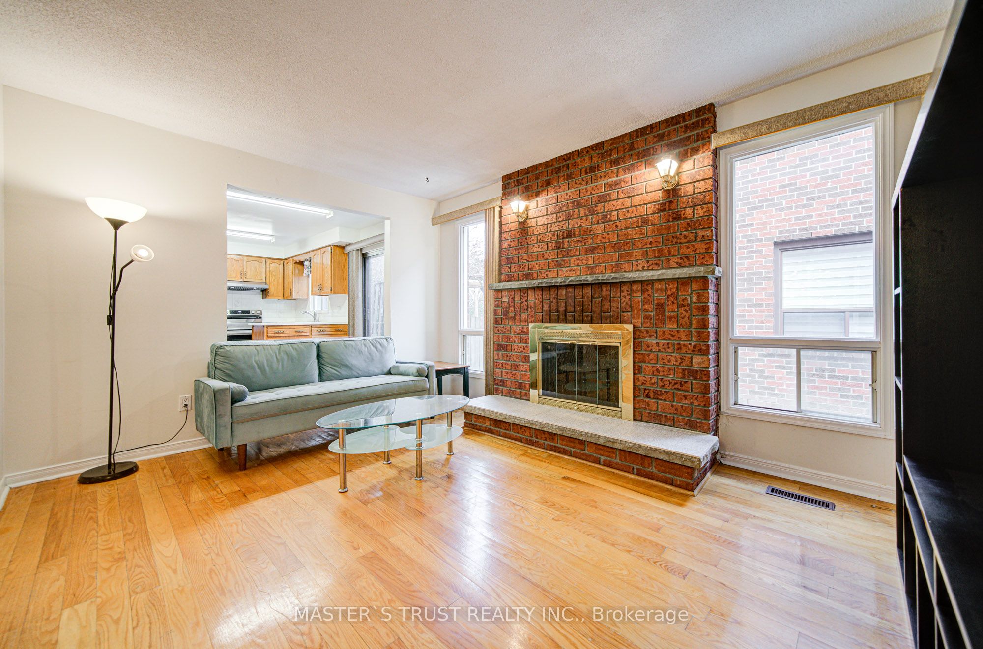 Photo 59 of 34 Denby Court, Markham, Unionville — HOMEH