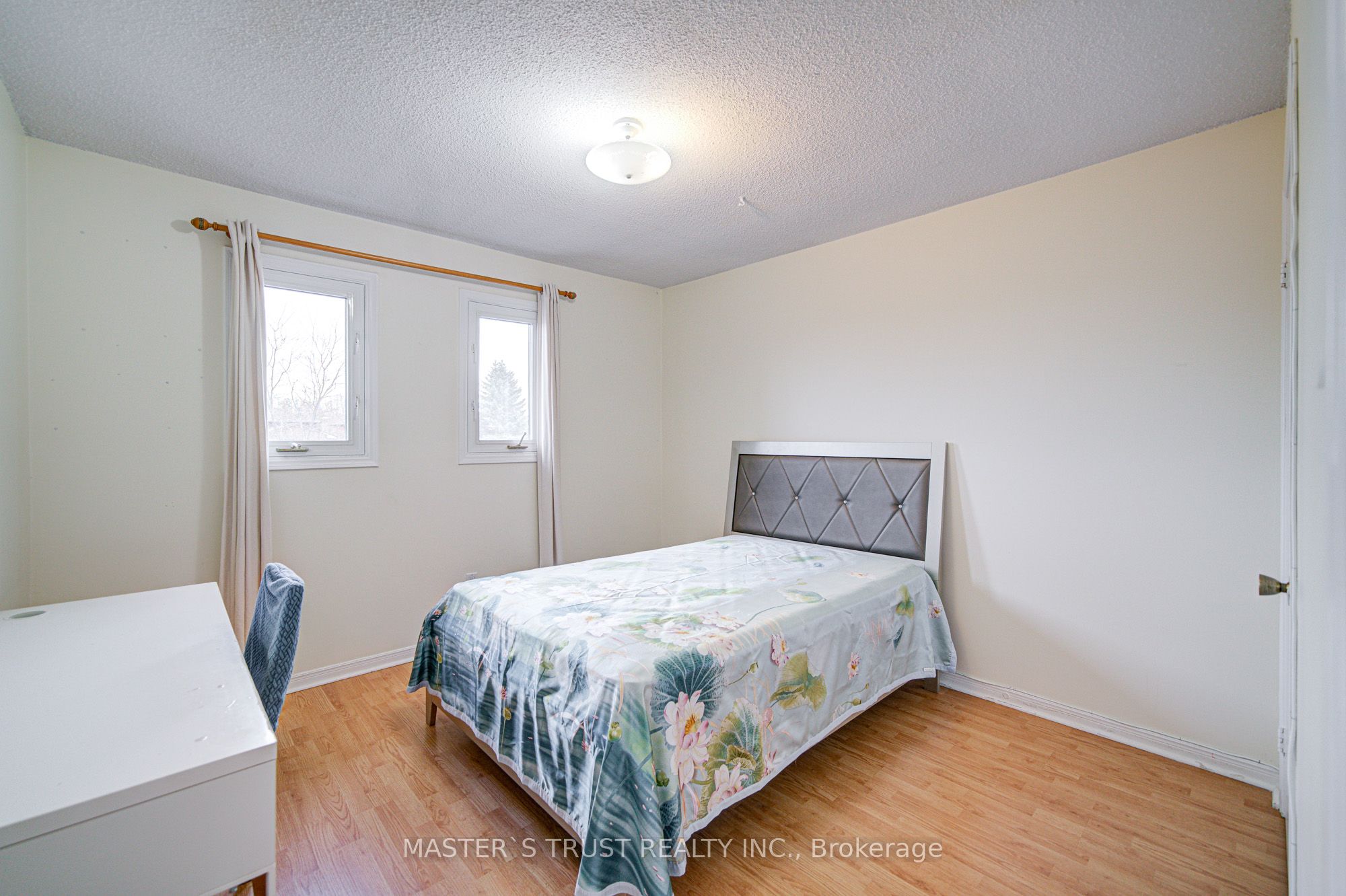 Photo 90 of 34 Denby Court, Markham, Unionville — HOMEH