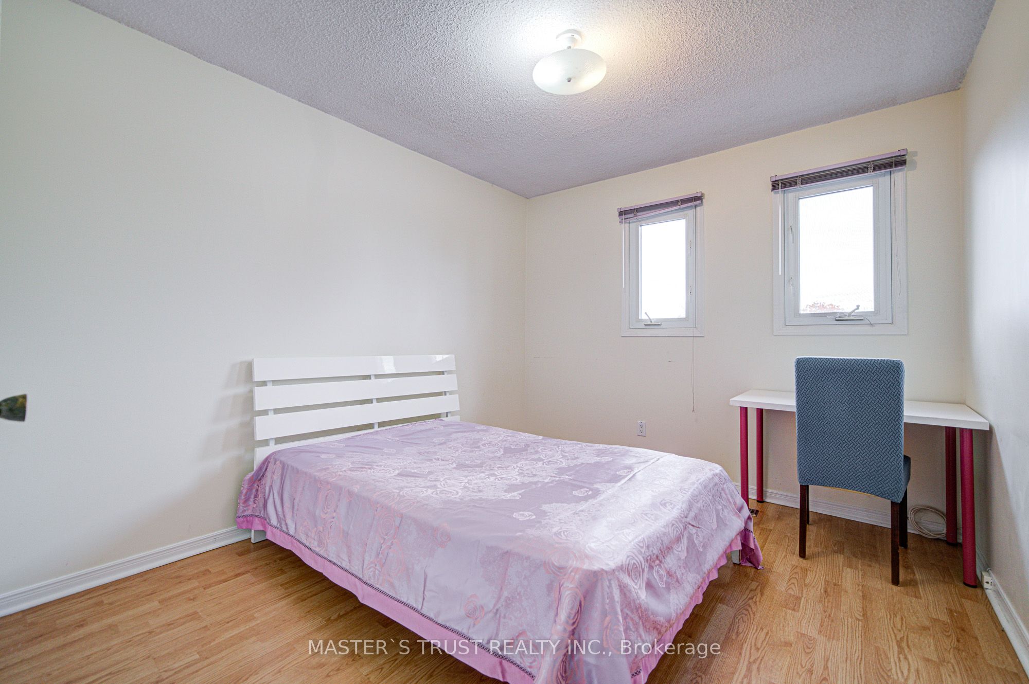 Photo 93 of 34 Denby Court, Markham, Unionville — HOMEH