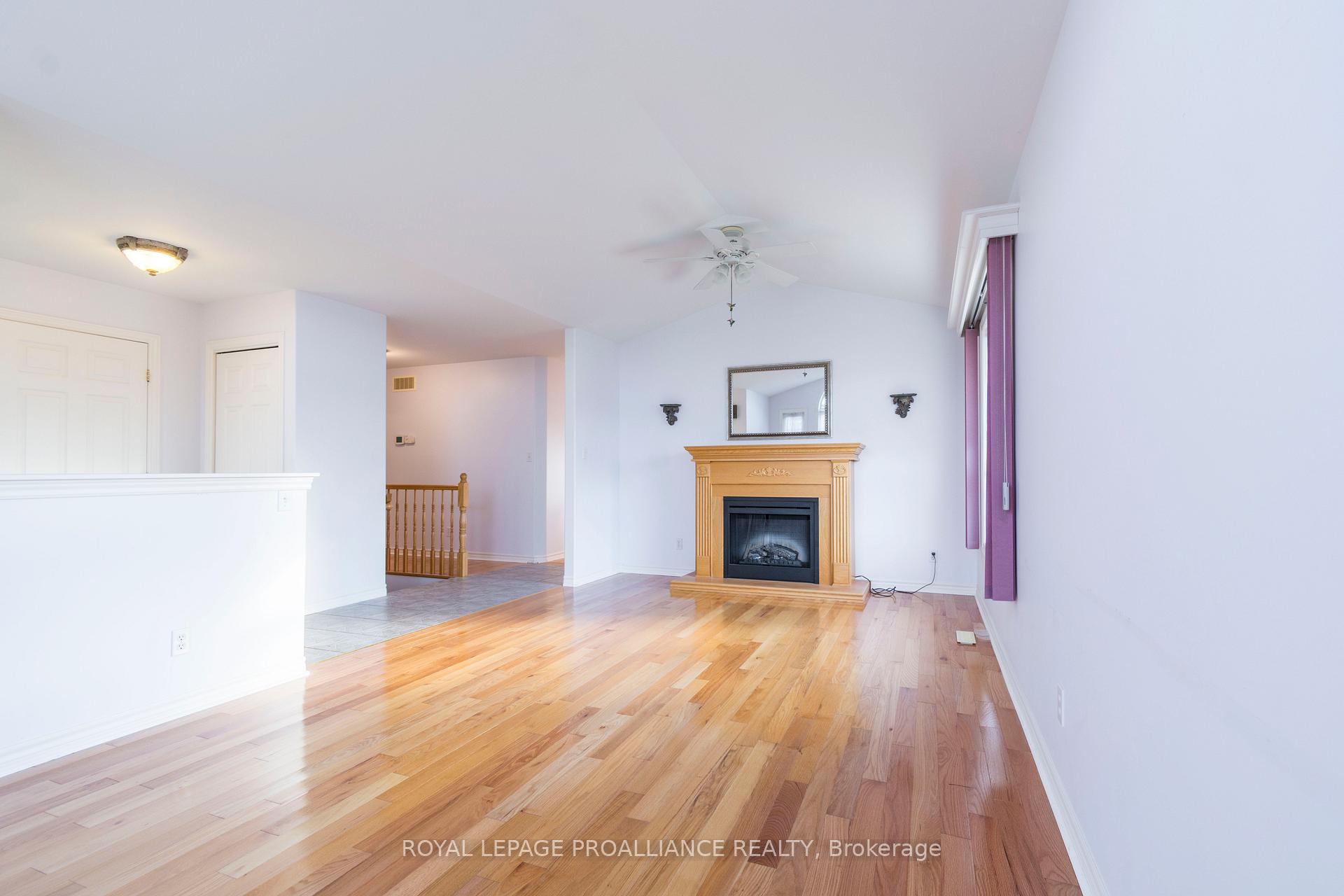 Photo 6 of 18 Simcoe Drive, Belleville, Thurlow Ward — HOMEH