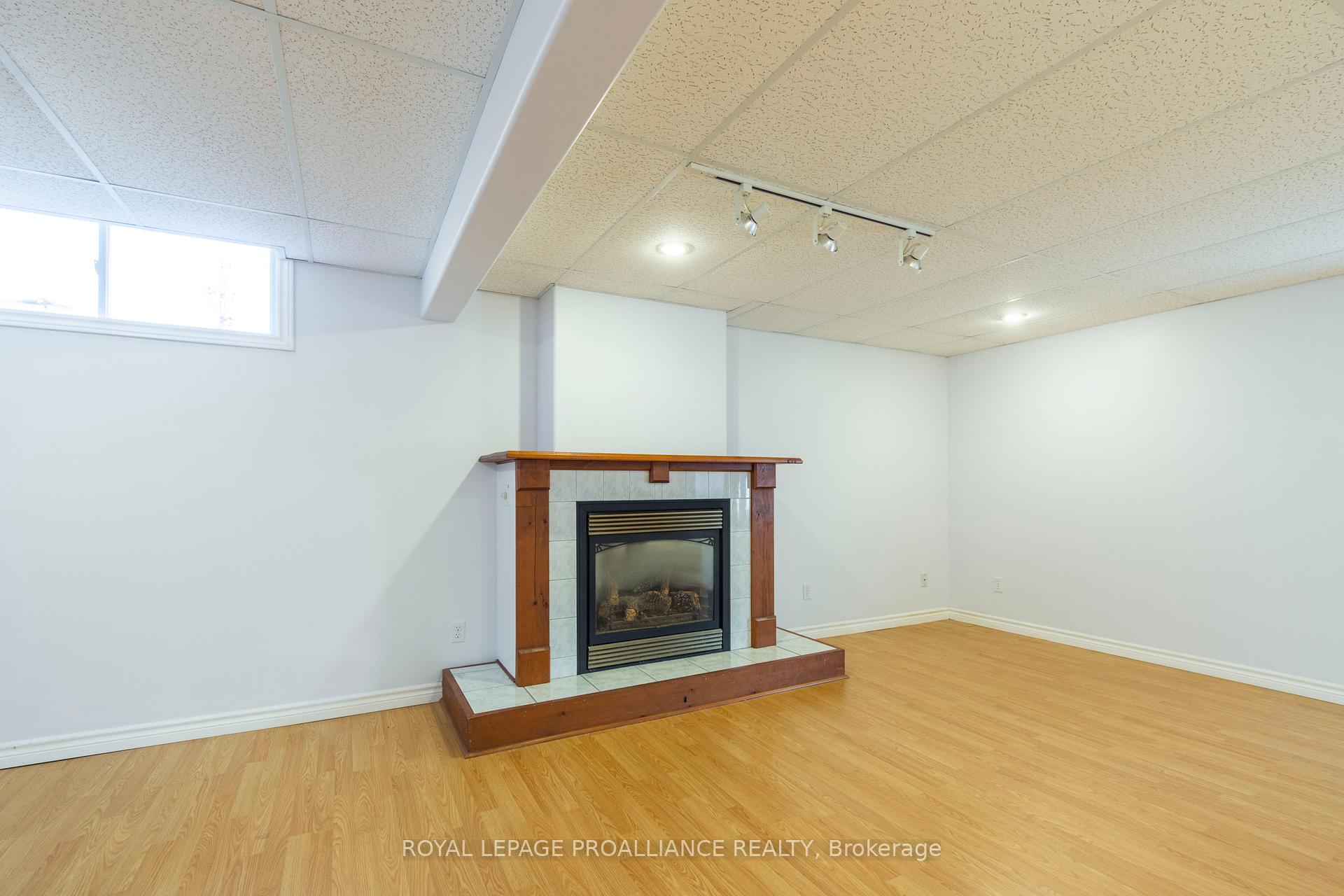 Photo 21 of 18 Simcoe Drive, Belleville, Thurlow Ward — HOMEH