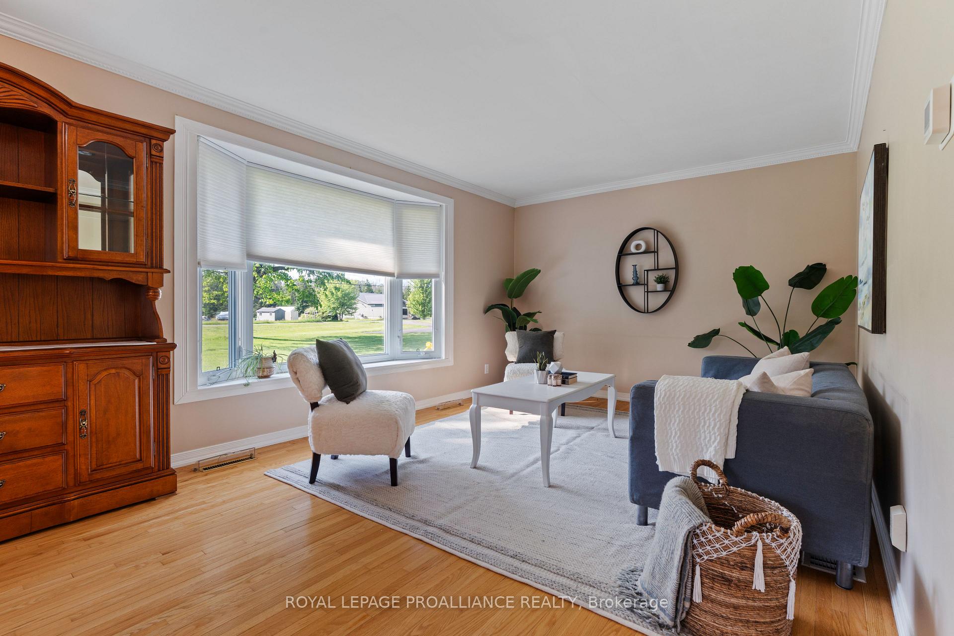 Photo 6 of 109 Old Madoc Road, Belleville, Thurlow Ward — HOMEH