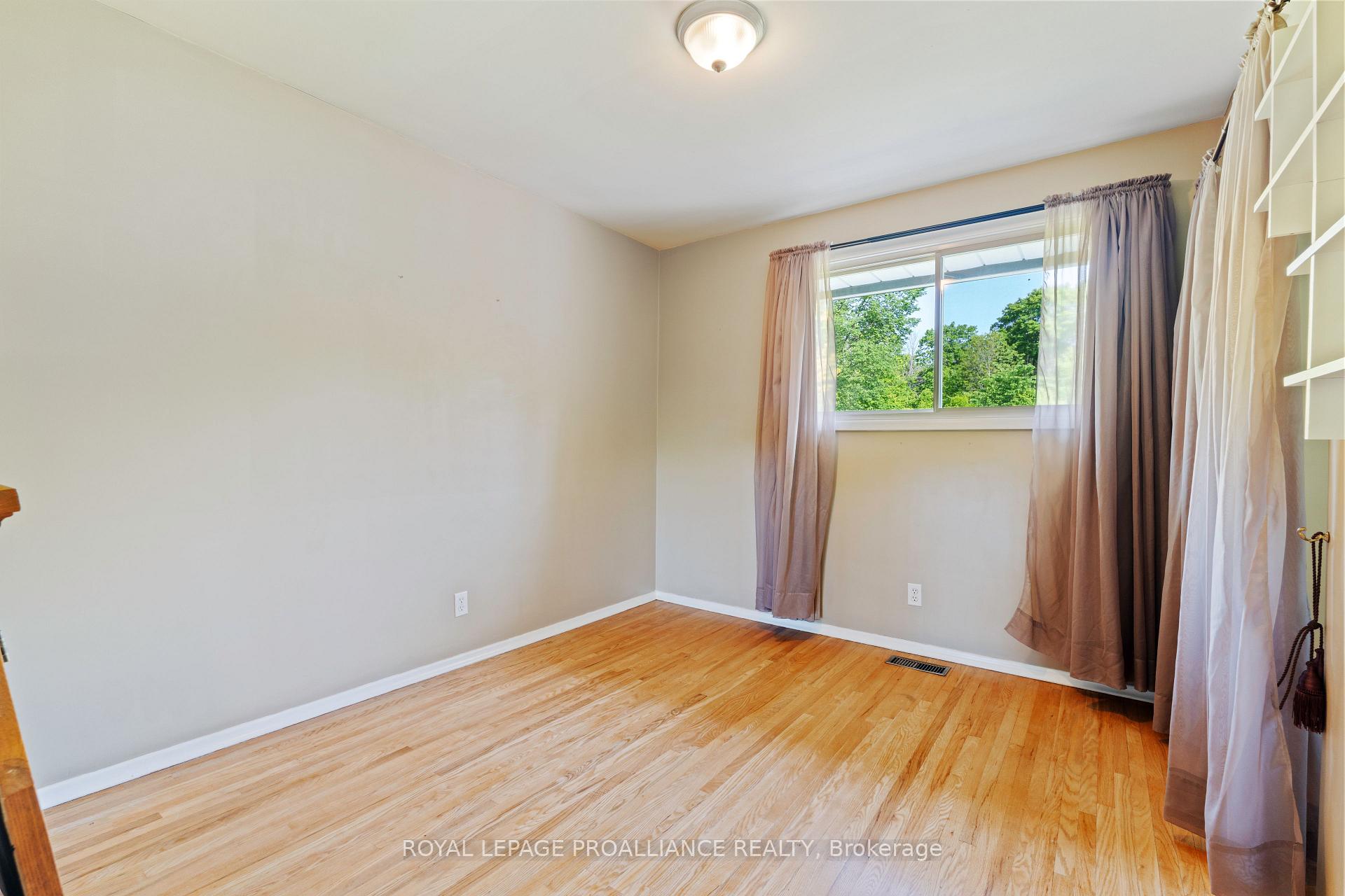 Photo 17 of 109 Old Madoc Road, Belleville, Thurlow Ward — HOMEH