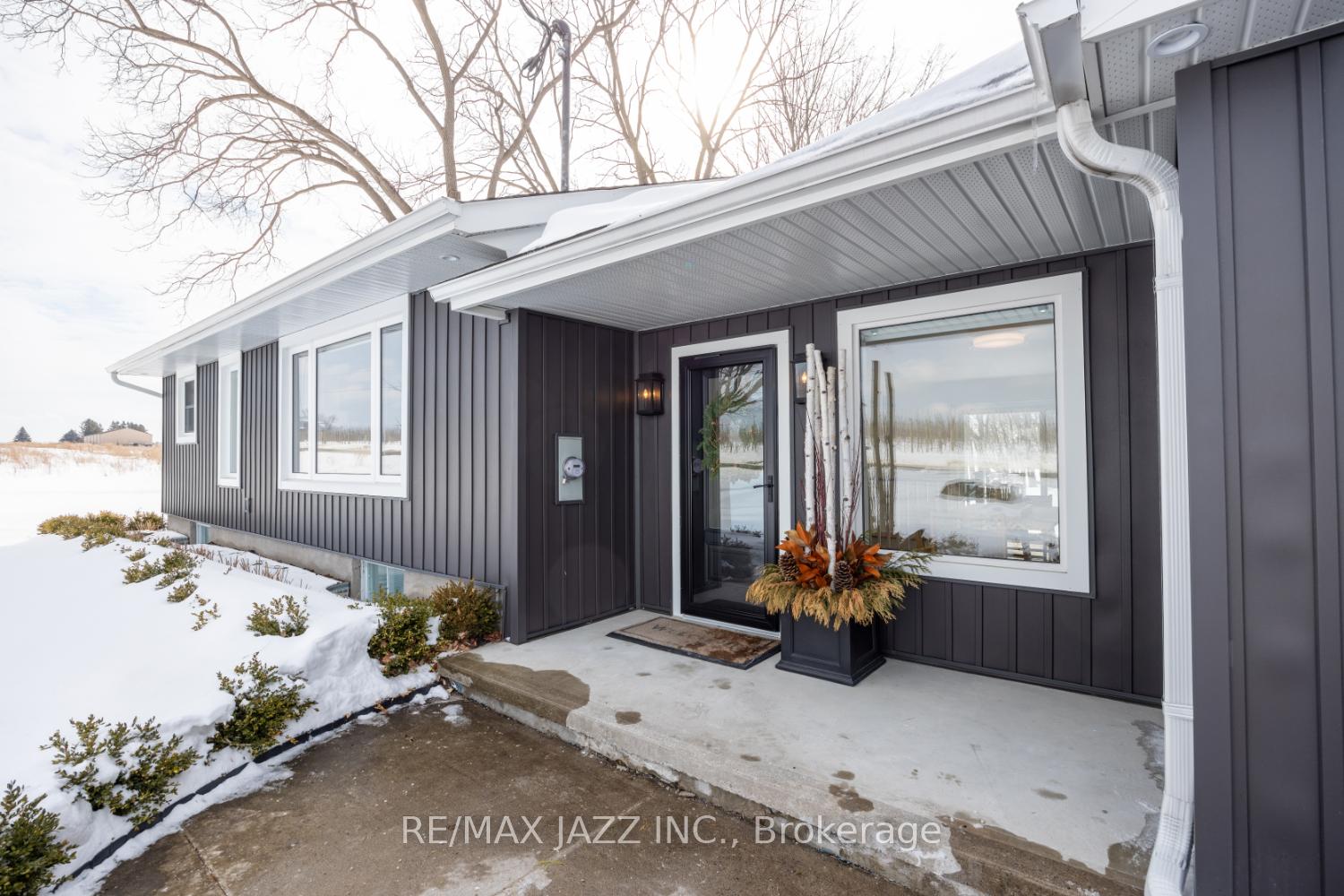 Photo 5 of 4766 Middle Road, Clarington, Bowmanville — HOMEH