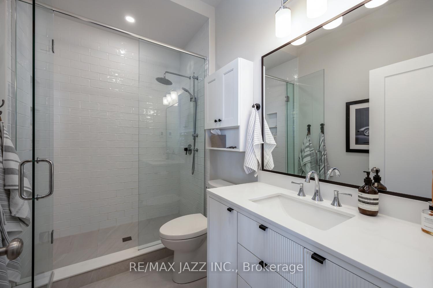 Photo 22 of 4766 Middle Road, Clarington, Bowmanville — HOMEH