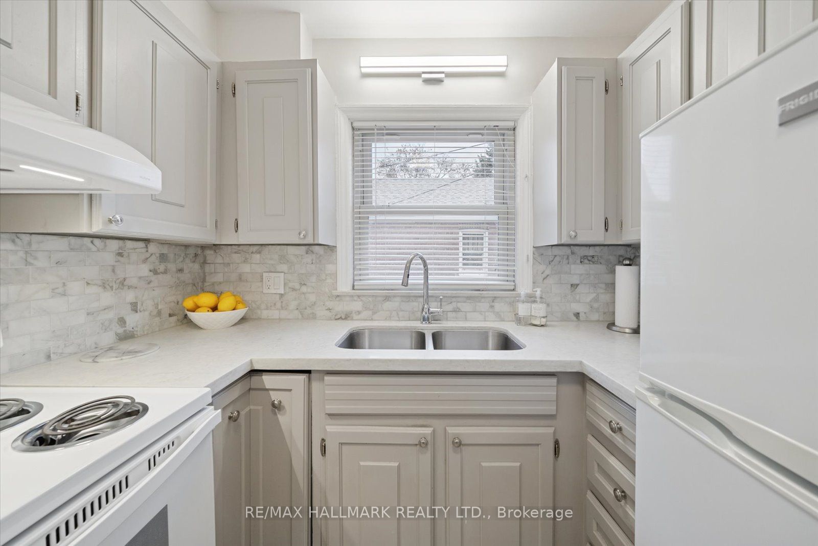 Photo 51 of 16 Park Street, Scarborough, Birchcliffe-Cliffside — HOMEH