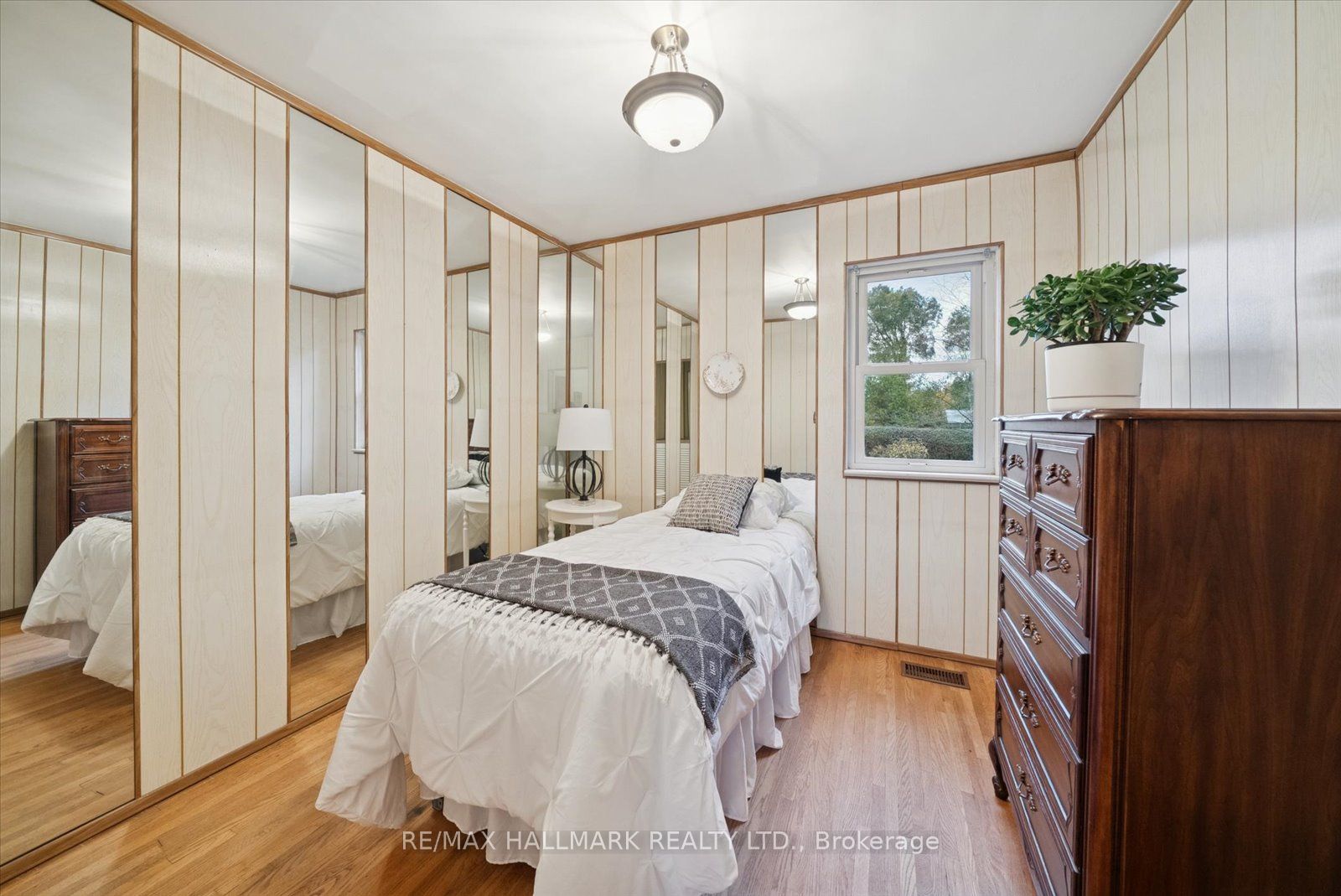 Photo 56 of 16 Park Street, Scarborough, Birchcliffe-Cliffside — HOMEH