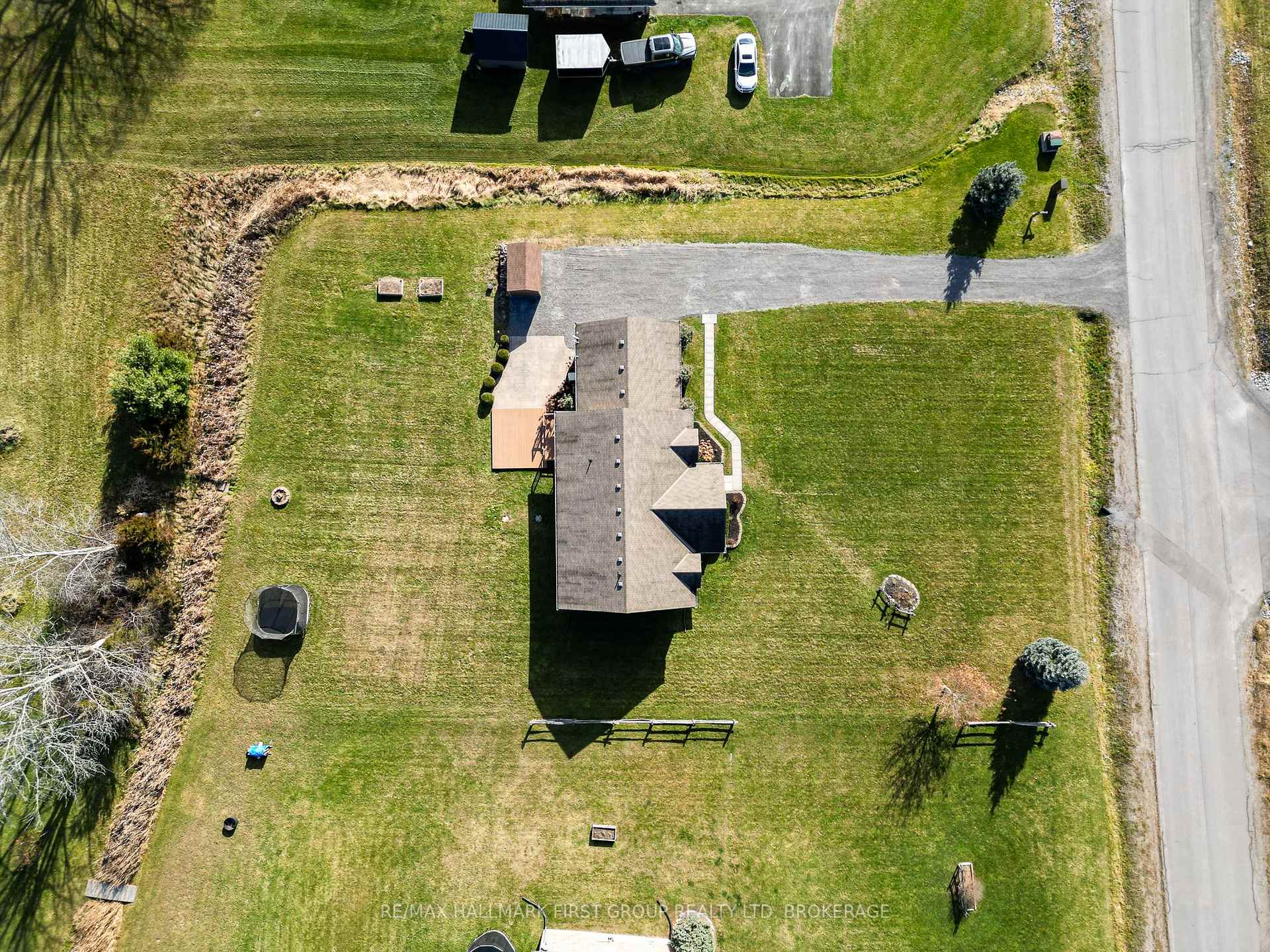 Photo 36 of 58 Windwhisper Drive, Belleville, Thurlow Ward — HOMEH