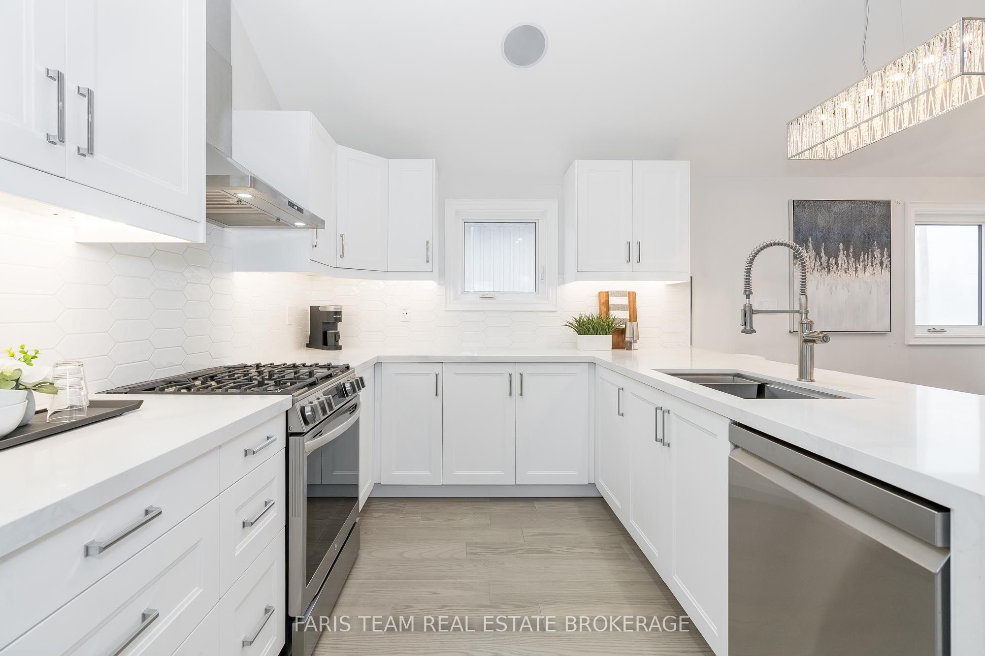Photo 39 of 1135 Poplar Drive, Innisfil, Gilford — HOMEH
