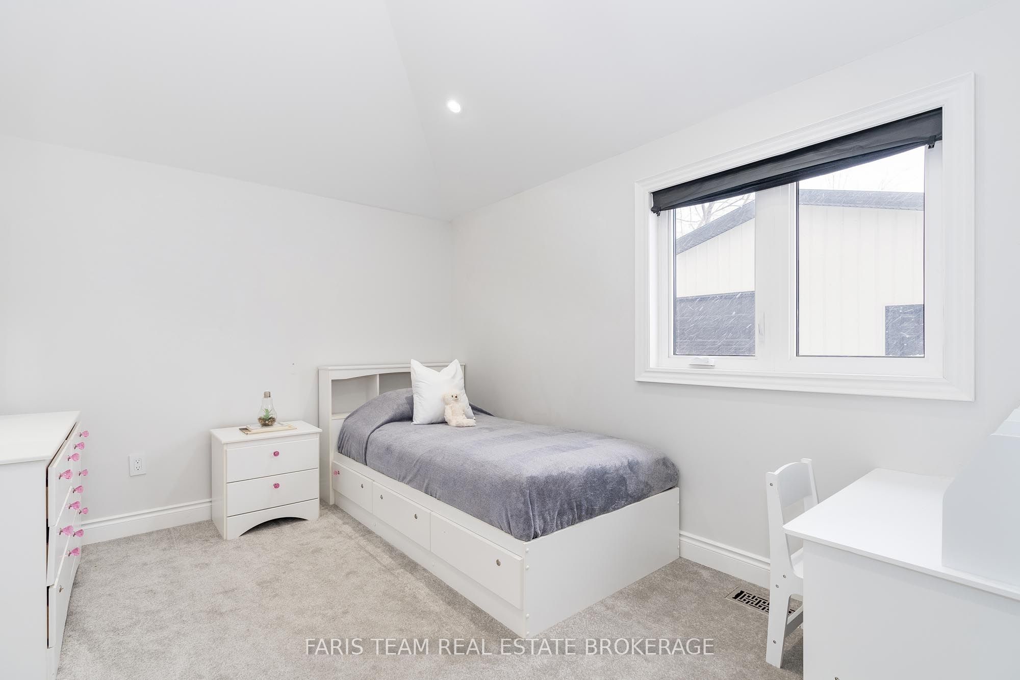 Photo 50 of 1135 Poplar Drive, Innisfil, Gilford — HOMEH