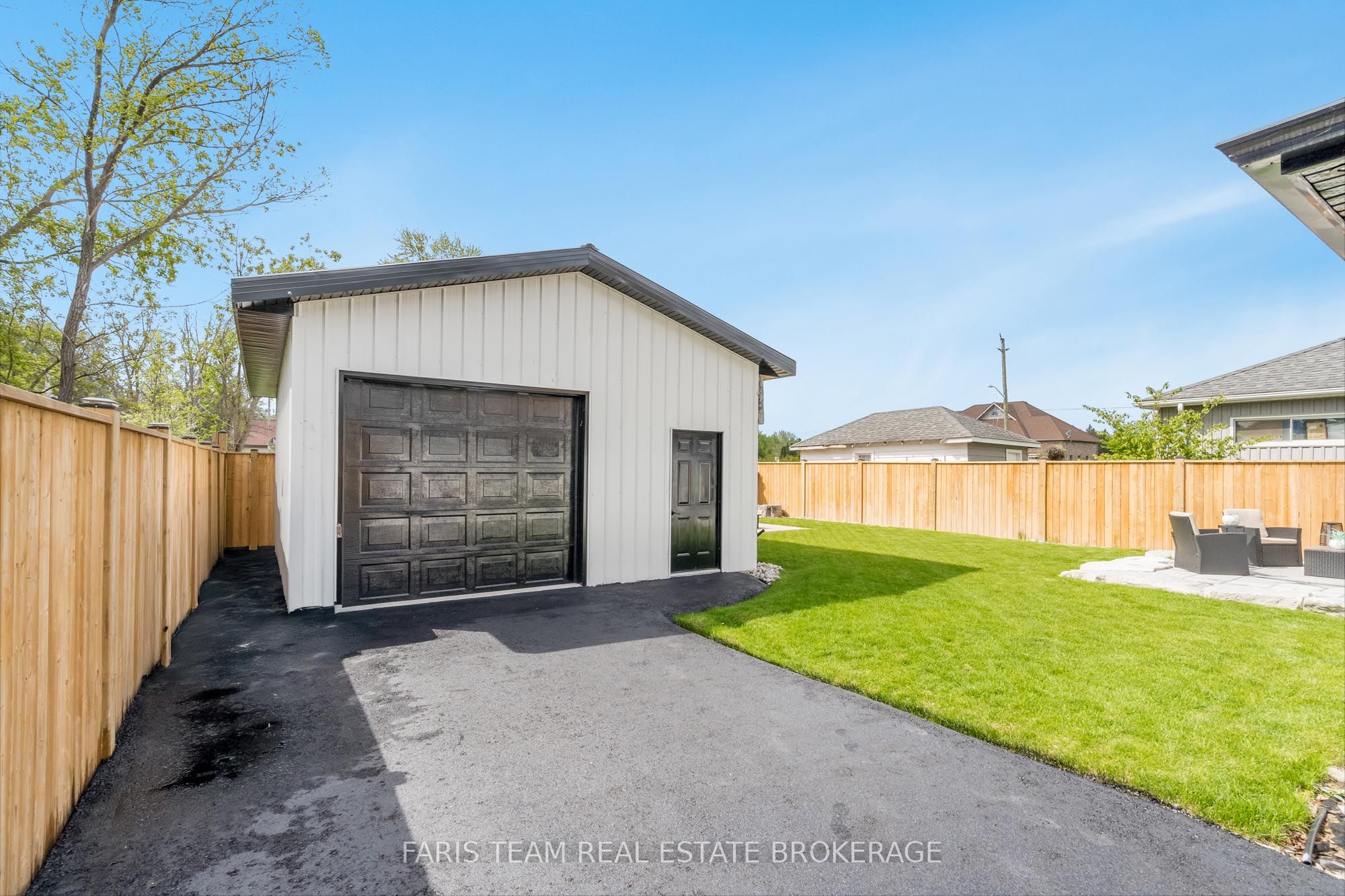 Photo 59 of 1135 Poplar Drive, Innisfil, Gilford — HOMEH