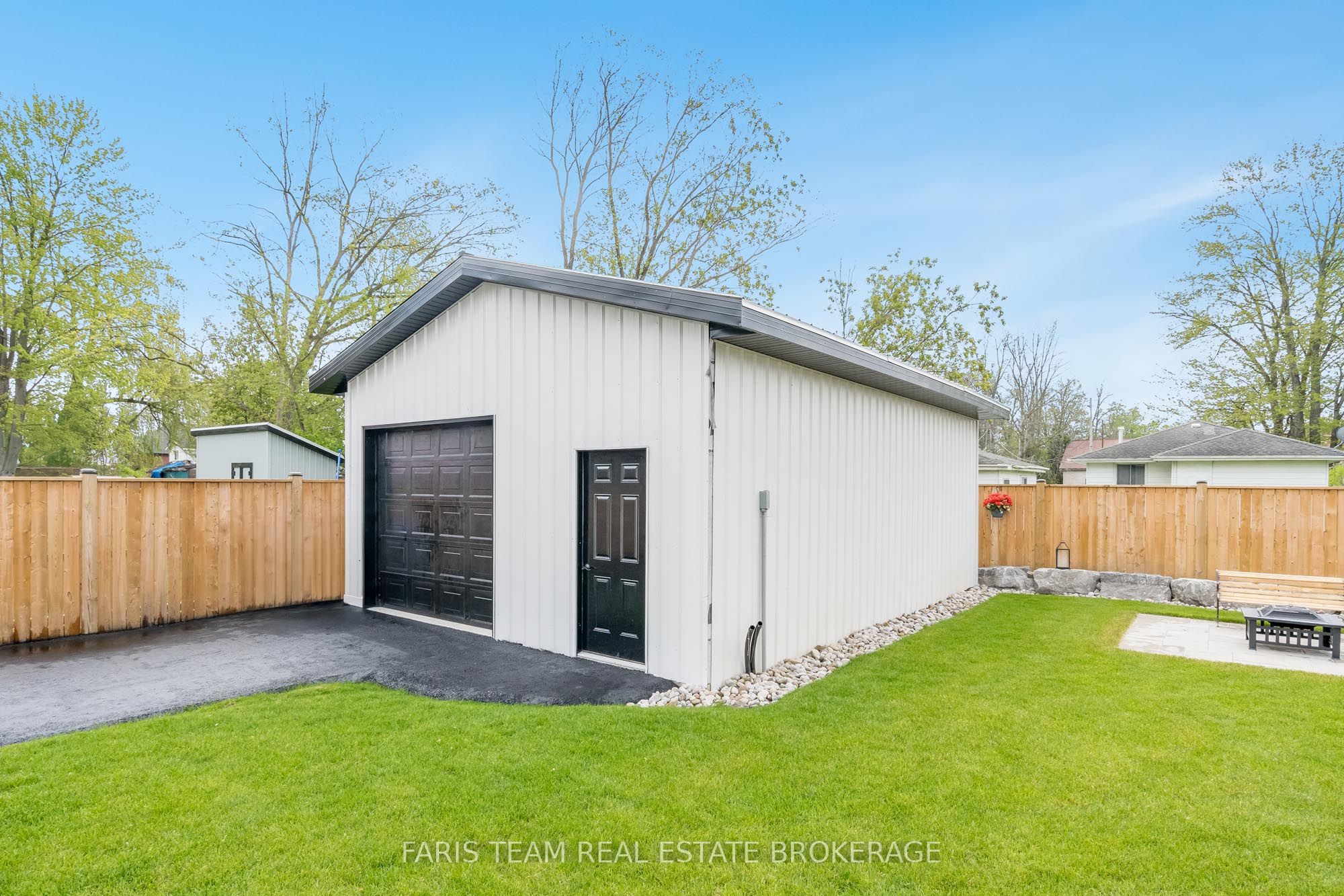 Photo 58 of 1135 Poplar Drive, Innisfil, Gilford — HOMEH
