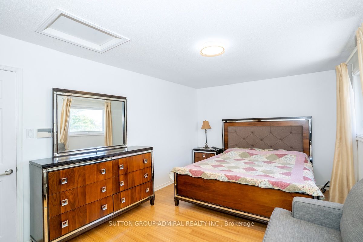 Photo 57 of 85 Glen Crescent, Vaughan, Uplands — HOMEH