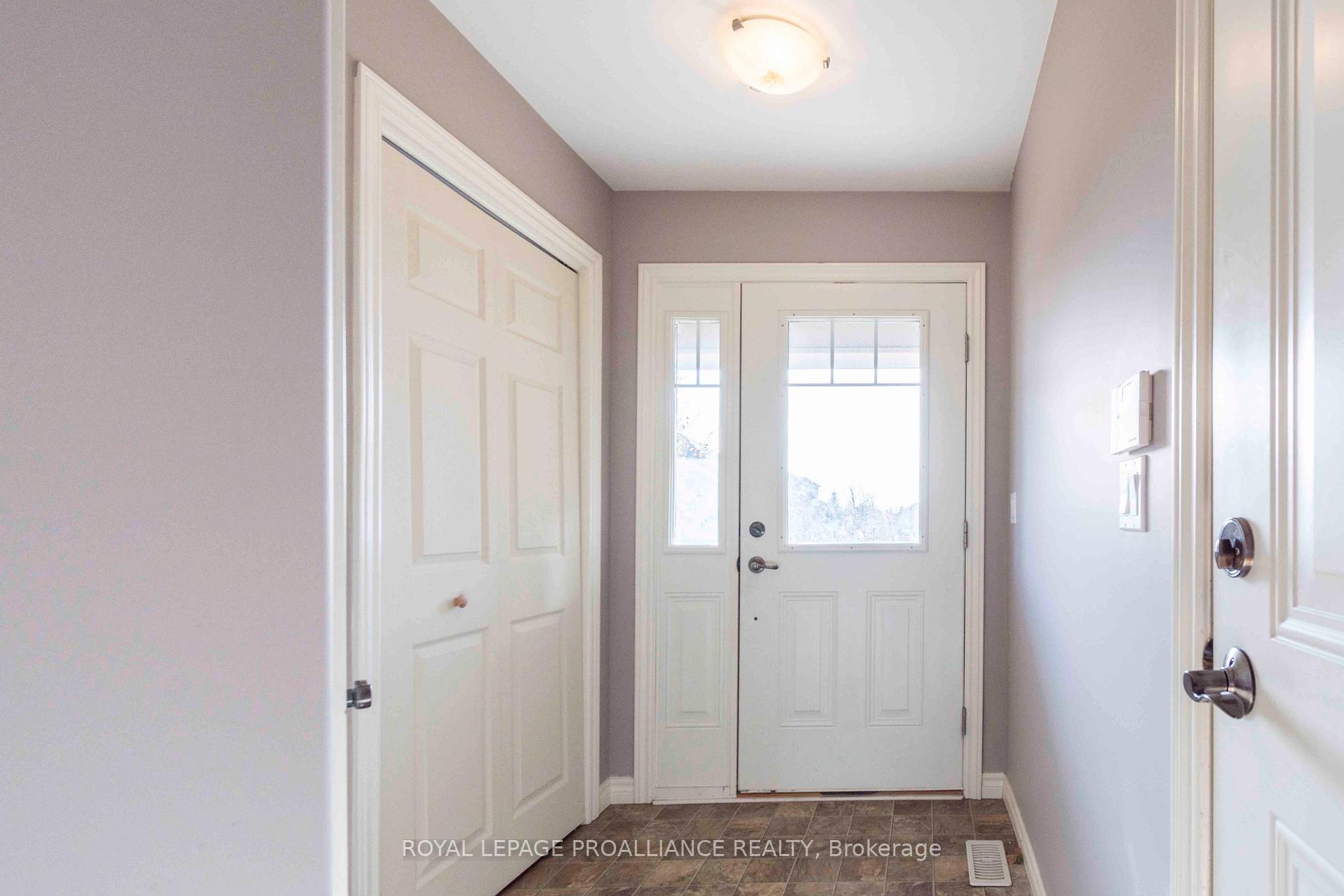 Photo 5 of 8 Princeton Place, Belleville, Thurlow Ward — HOMEH