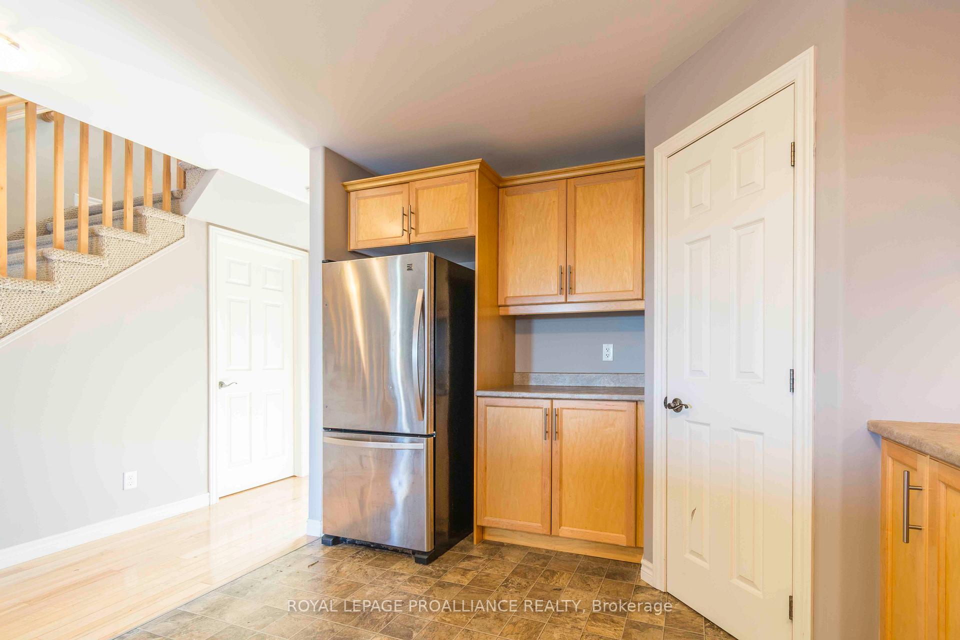 Photo 10 of 8 Princeton Place, Belleville, Thurlow Ward — HOMEH