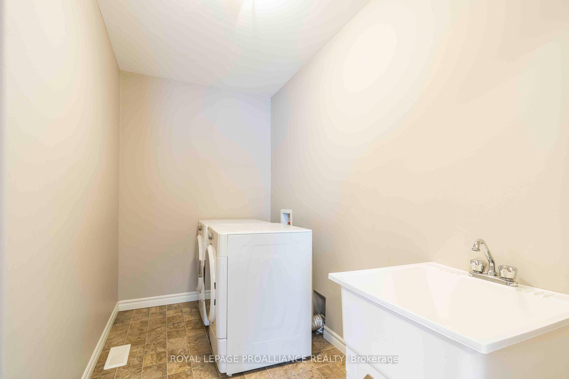 Photo 21 of 8 Princeton Place, Belleville, Thurlow Ward — HOMEH