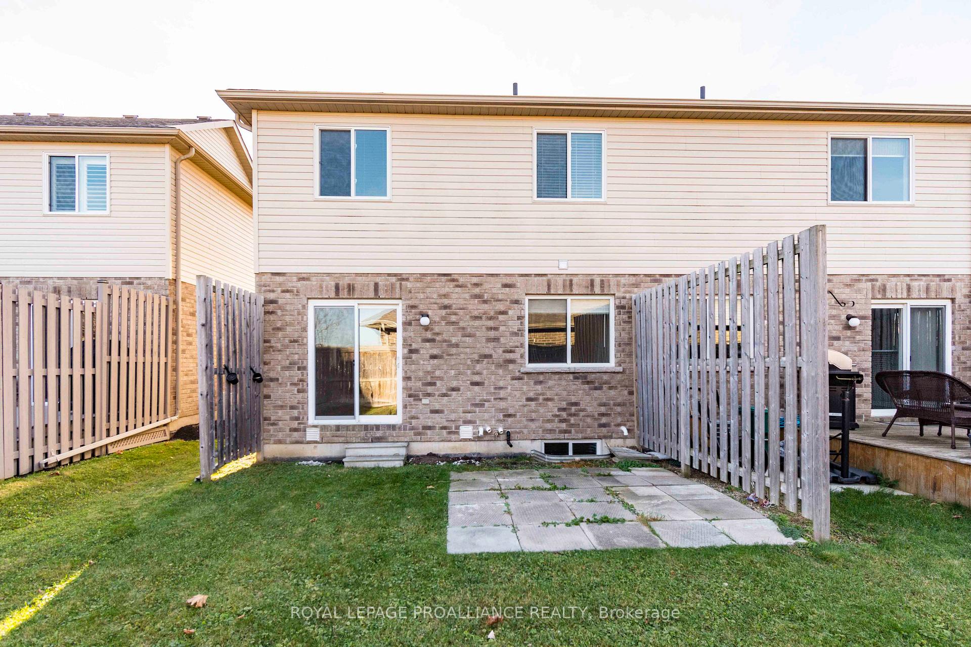 Photo 23 of 8 Princeton Place, Belleville, Thurlow Ward — HOMEH