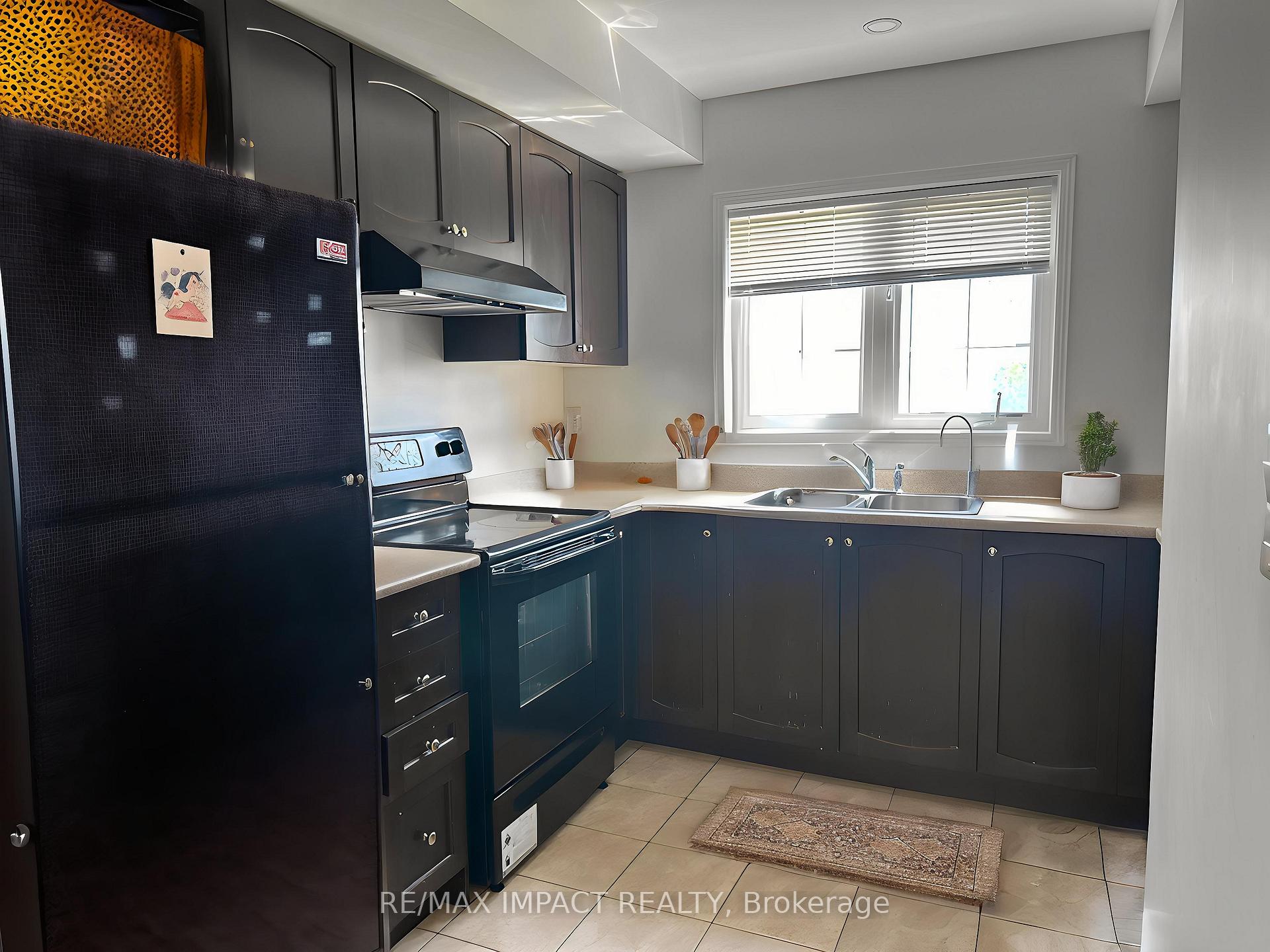 Photo 4 of 27 Cooperage Lane, Ajax, Central — HOMEH