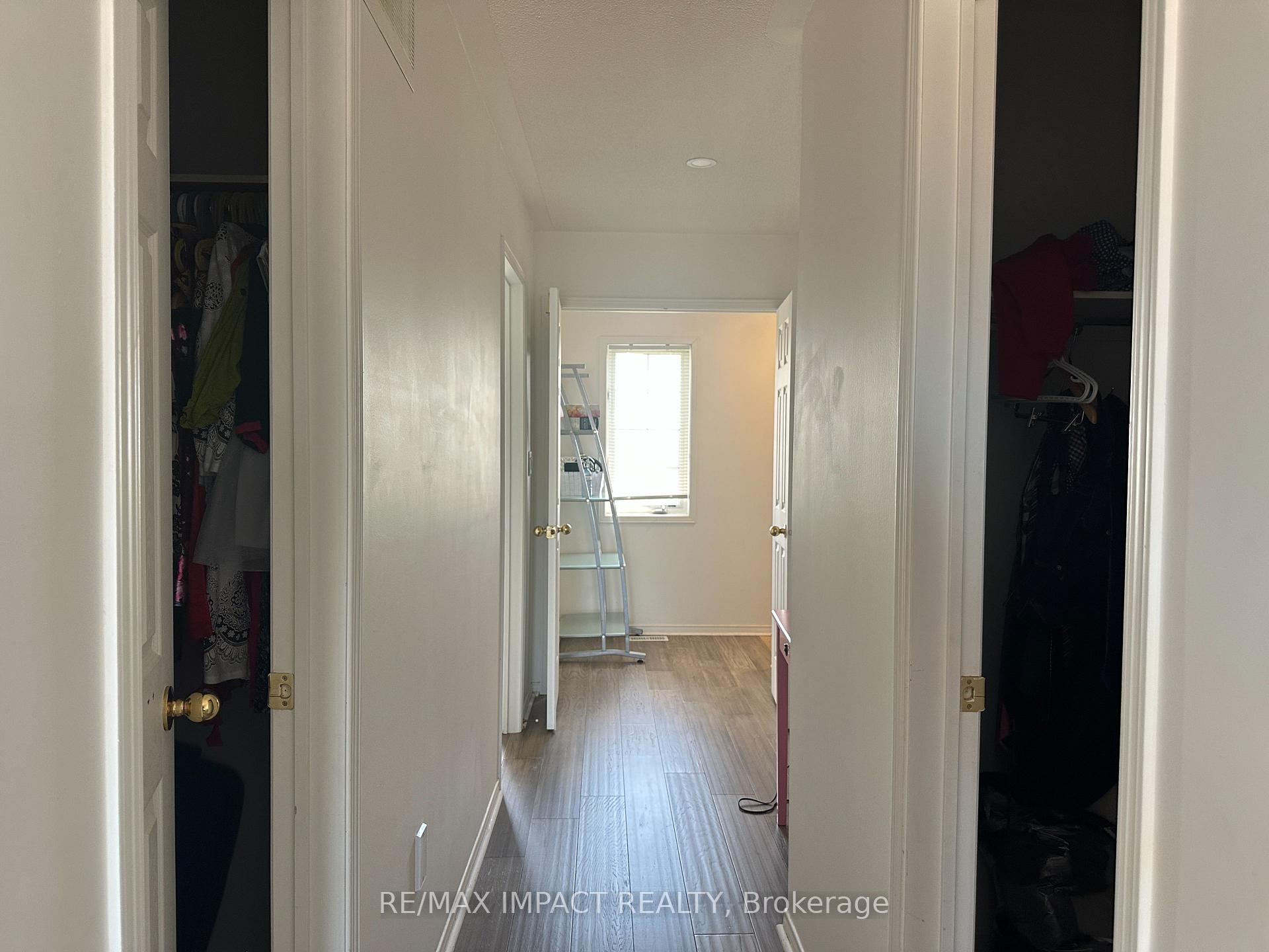 Photo 14 of 27 Cooperage Lane, Ajax, Central — HOMEH