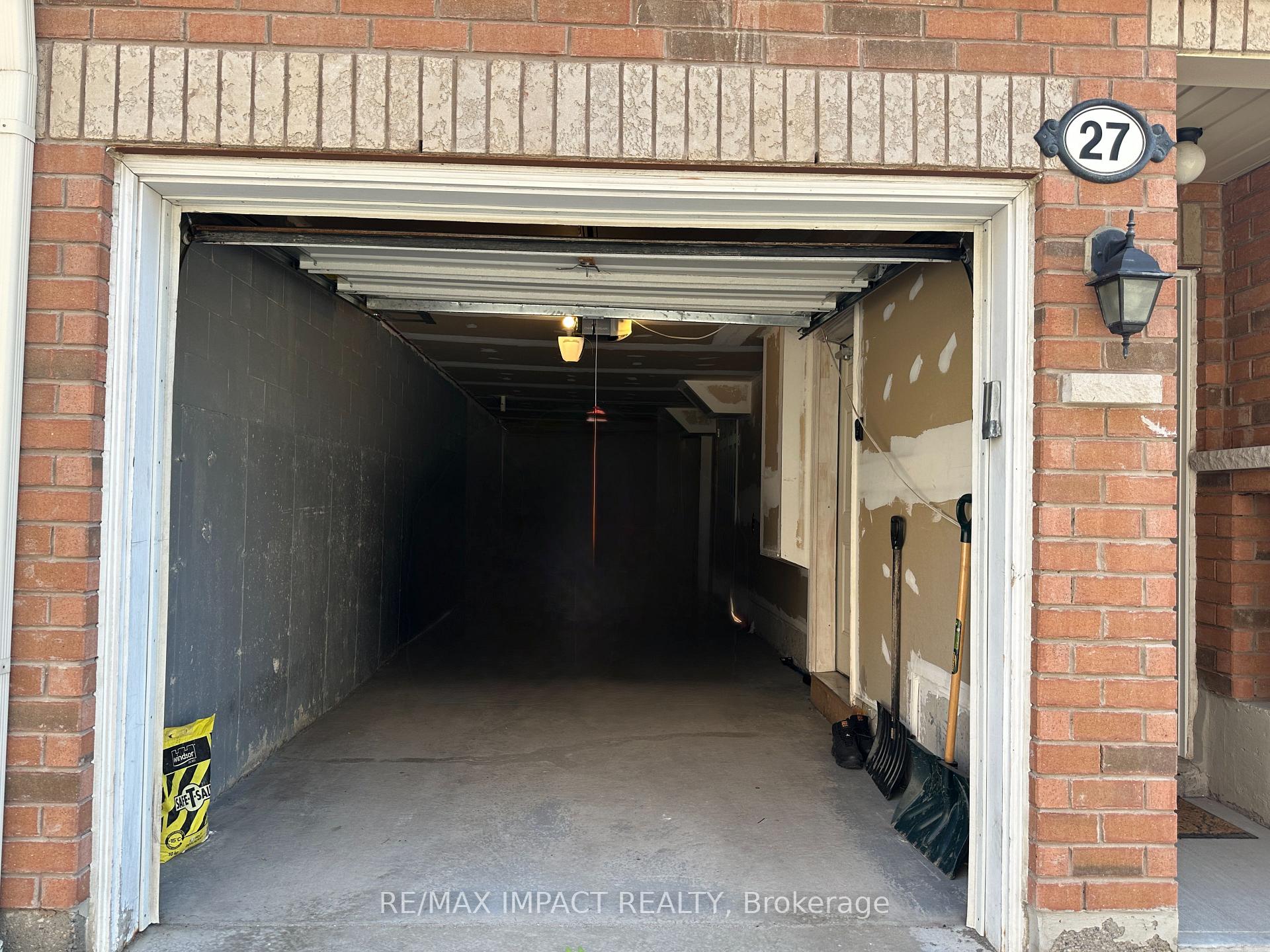 Photo 18 of 27 Cooperage Lane, Ajax, Central — HOMEH