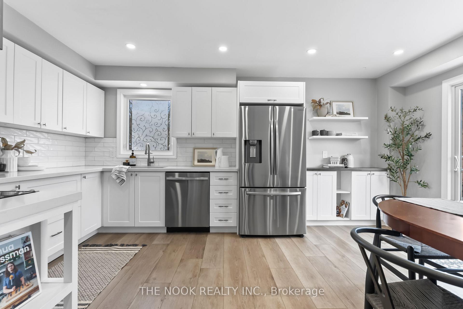 Photo 13 of 44 Broadlands Crescent, Clarington, Courtice — HOMEH
