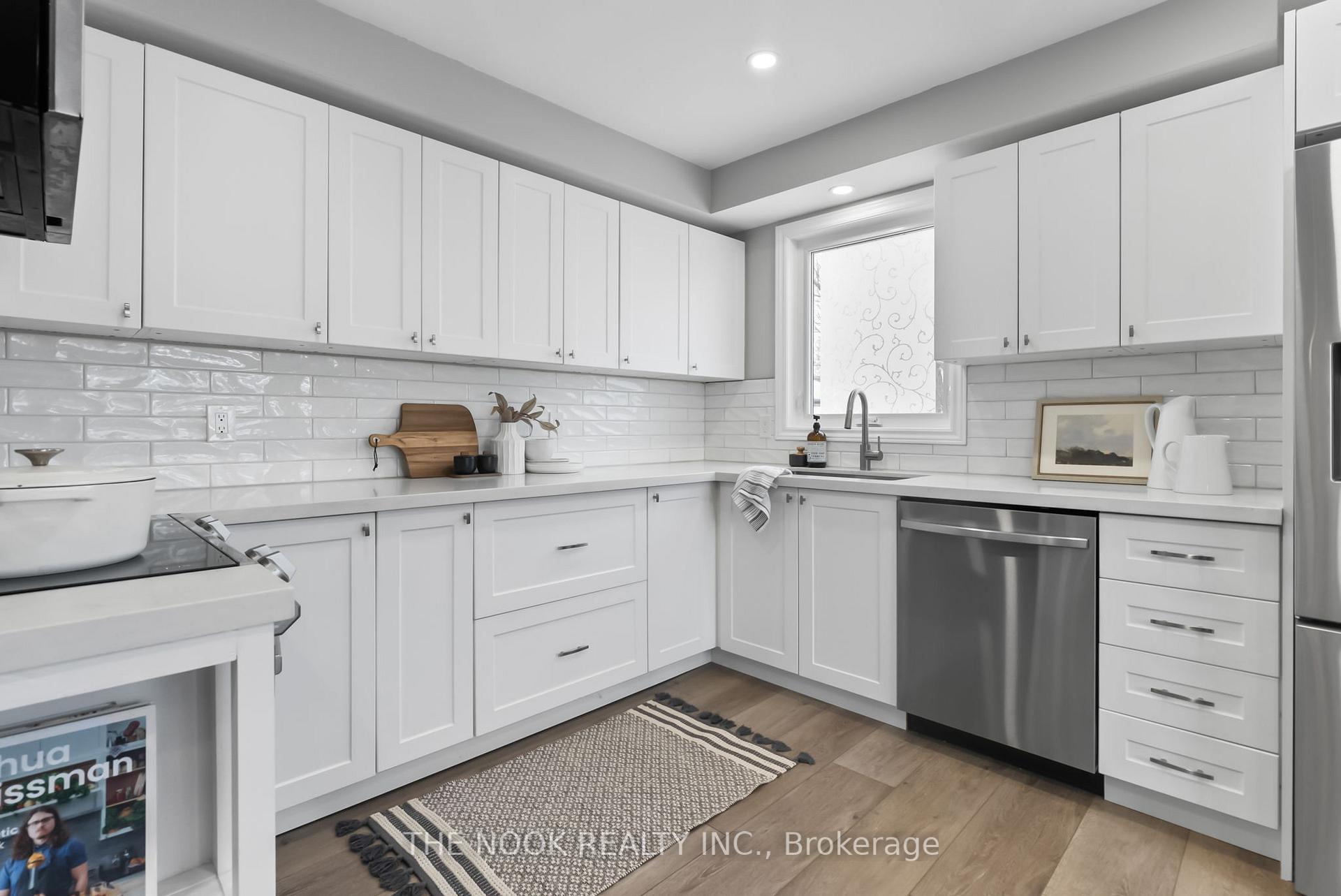 Photo 14 of 44 Broadlands Crescent, Clarington, Courtice — HOMEH