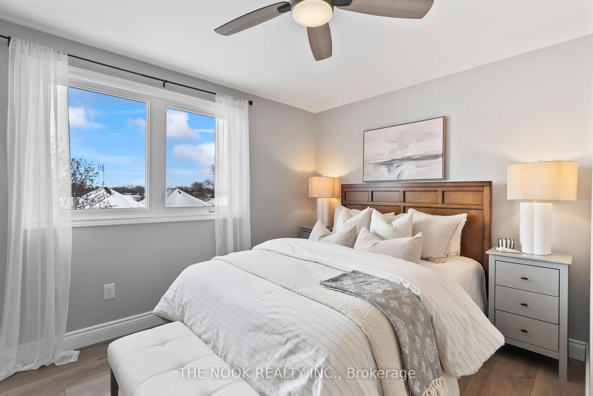 Photo 20 of 44 Broadlands Crescent, Clarington, Courtice — HOMEH