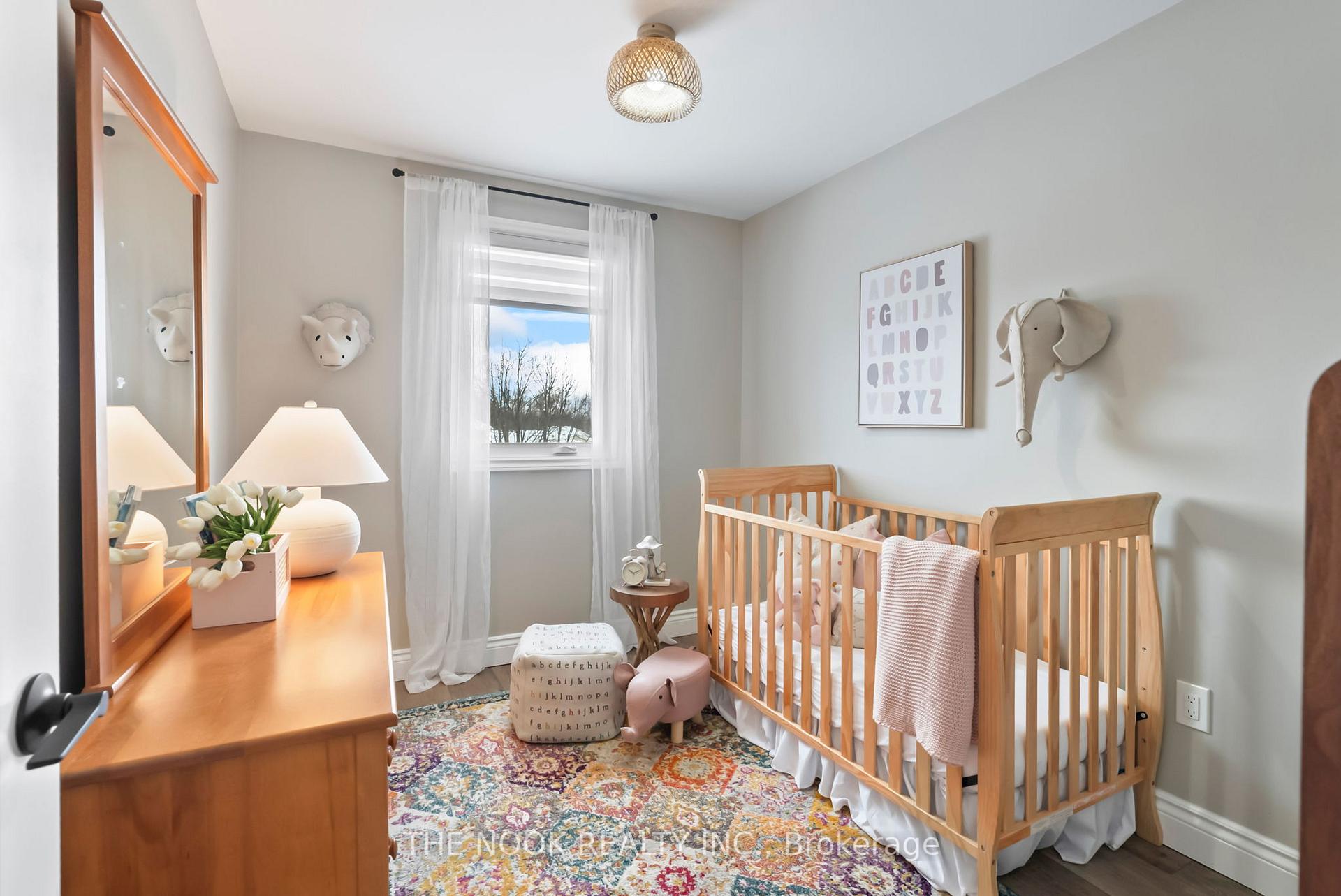 Photo 24 of 44 Broadlands Crescent, Clarington, Courtice — HOMEH