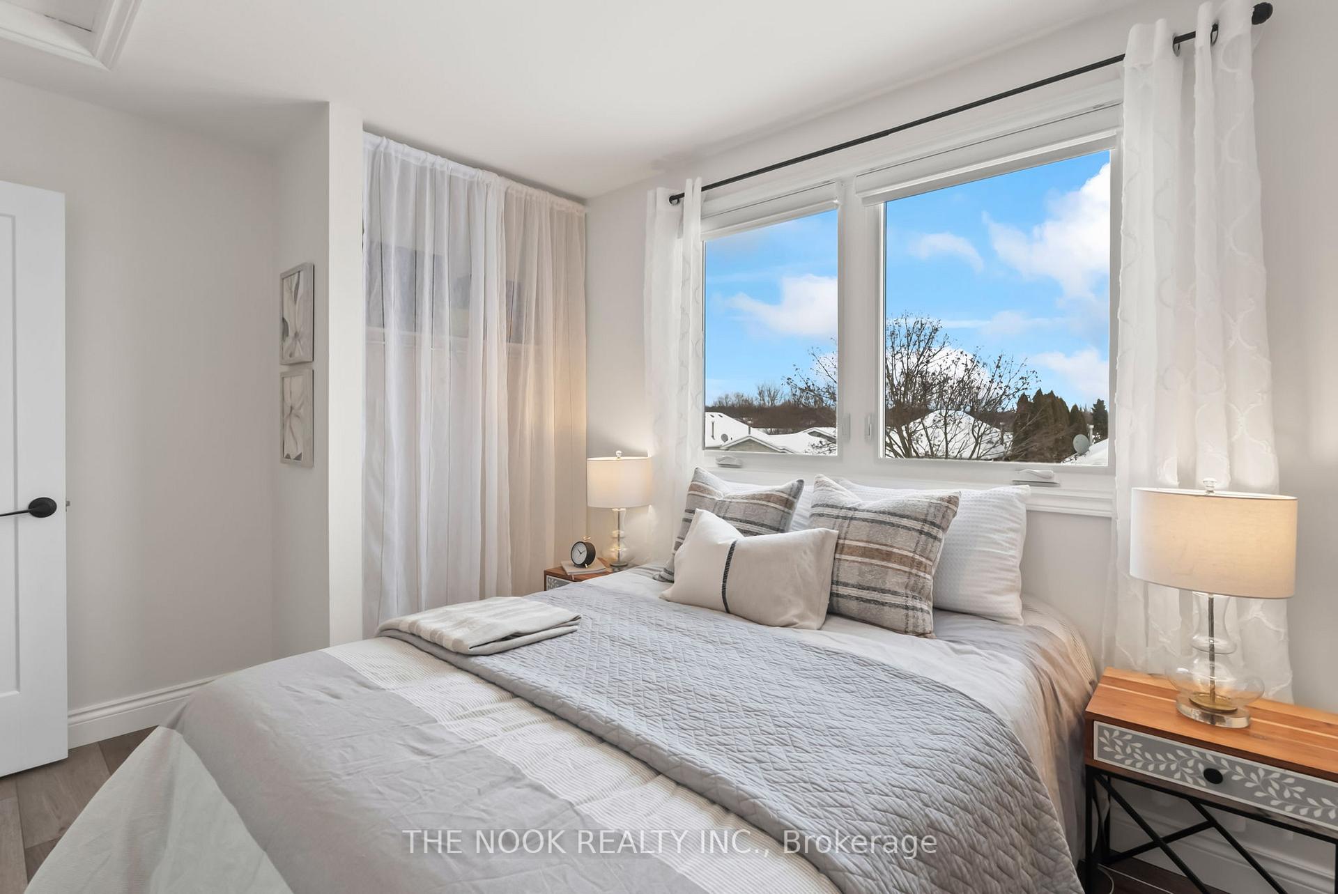 Photo 27 of 44 Broadlands Crescent, Clarington, Courtice — HOMEH