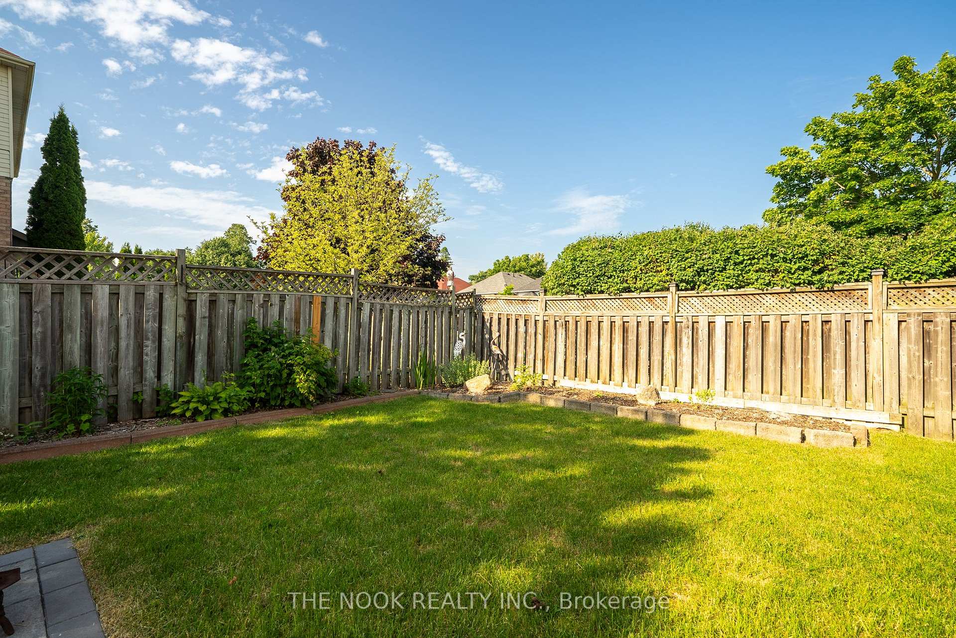 Photo 39 of 44 Broadlands Crescent, Clarington, Courtice — HOMEH