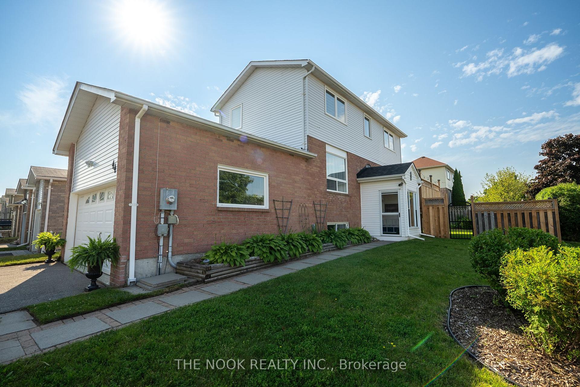 Photo 50 of 44 Broadlands Crescent, Clarington, Courtice — HOMEH