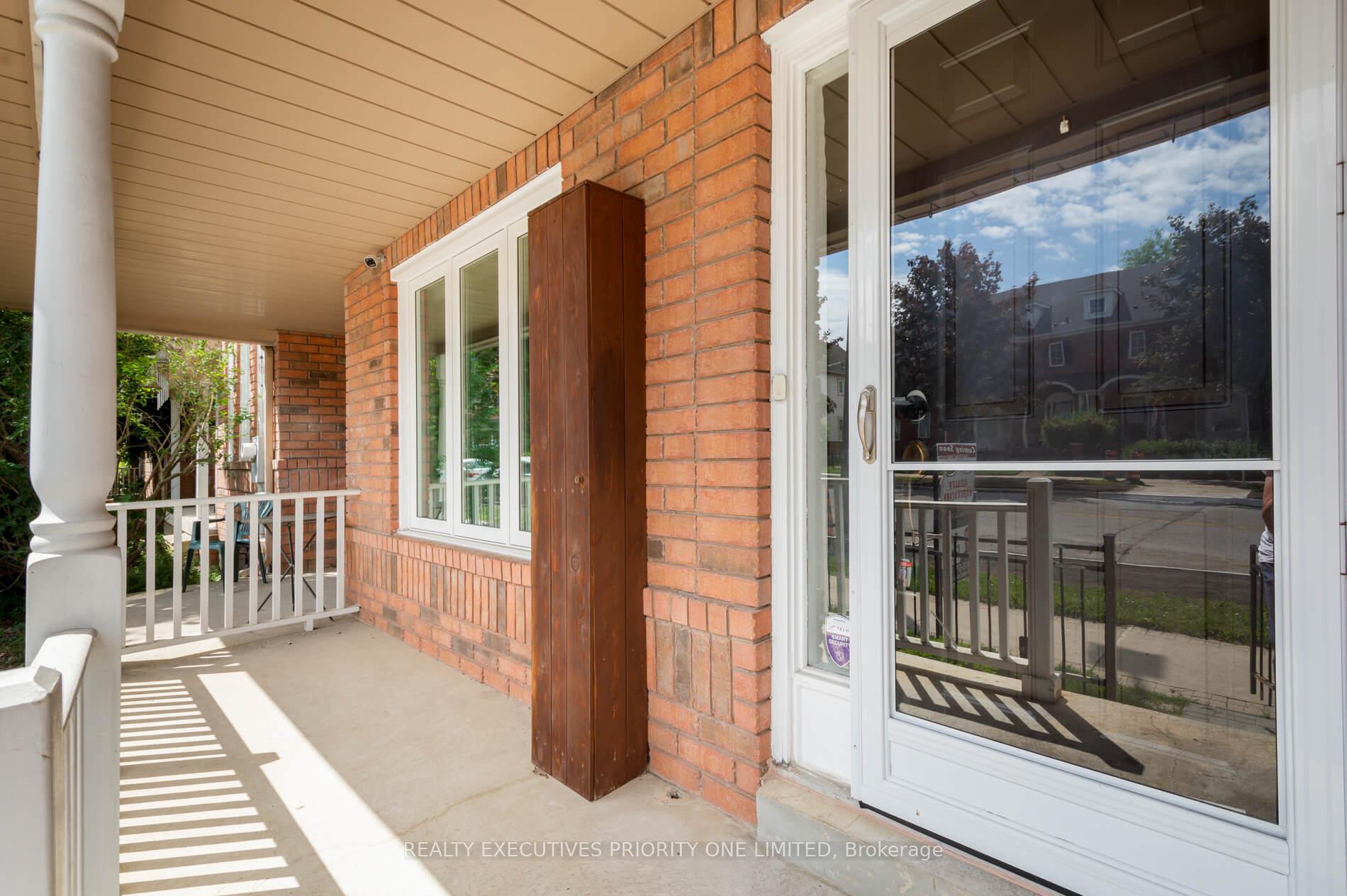 Photo 2 of 372 John West Way, Aurora, Bayview Wellington — HOMEH