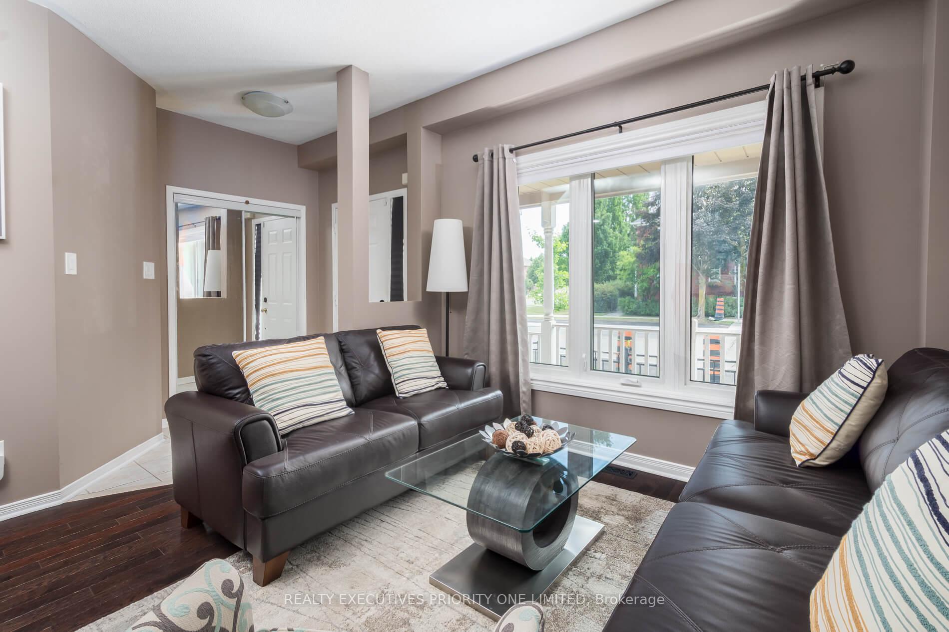 Photo 9 of 372 John West Way, Aurora, Bayview Wellington — HOMEH