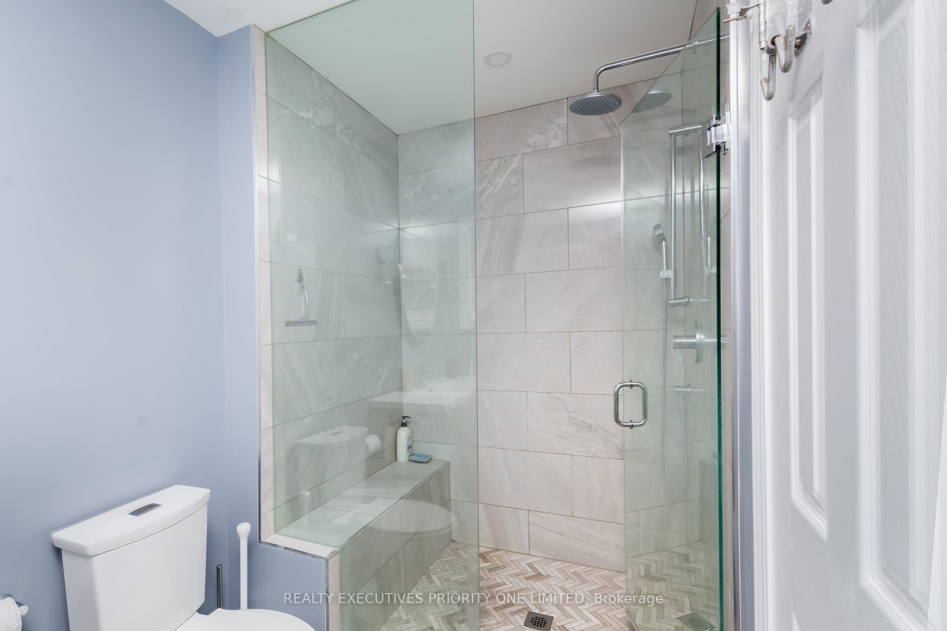 Photo 21 of 372 John West Way, Aurora, Bayview Wellington — HOMEH