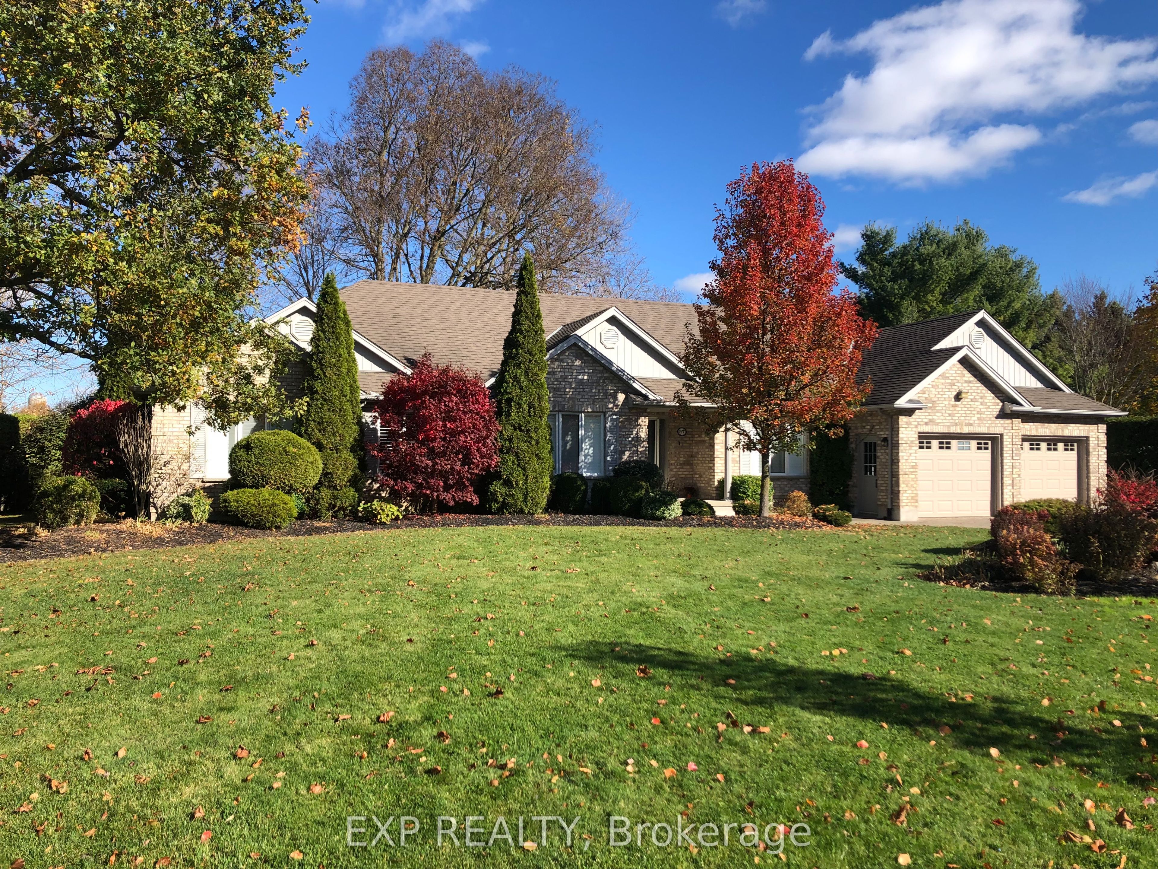 Photo 2 of 27 Calvert Place, Thames Centre, Dorchester — HOMEH