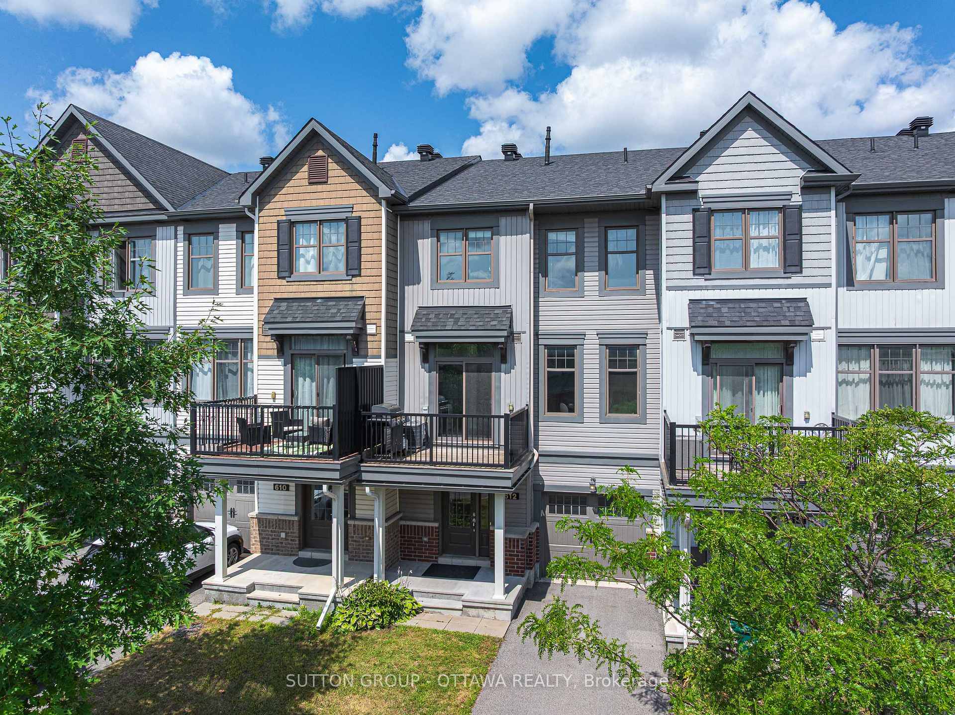 Photo 1 of 612 Lauraleaf Crescent, Ottawa, Barrhaven - Half Moon Bay — HOMEH