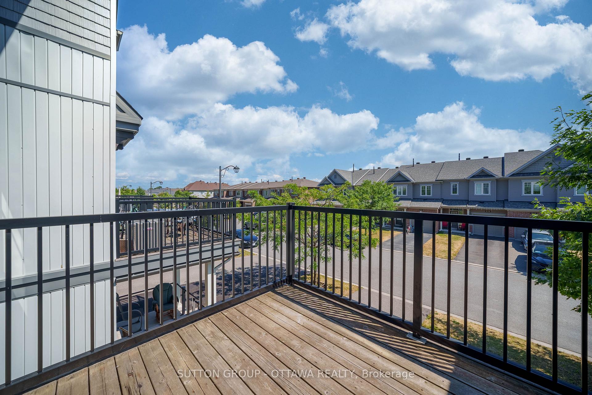 Photo 15 of 612 Lauraleaf Crescent, Ottawa, Barrhaven - Half Moon Bay — HOMEH