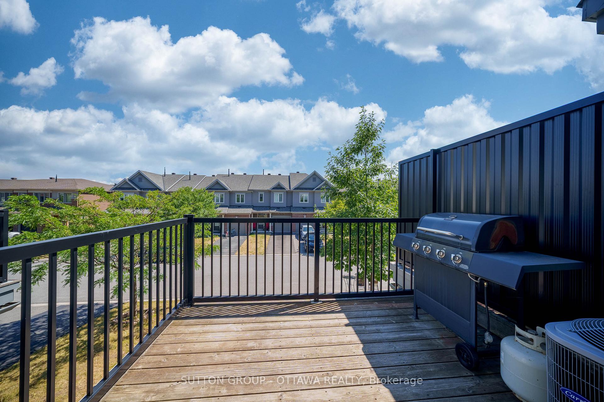 Photo 17 of 612 Lauraleaf Crescent, Ottawa, Barrhaven - Half Moon Bay — HOMEH
