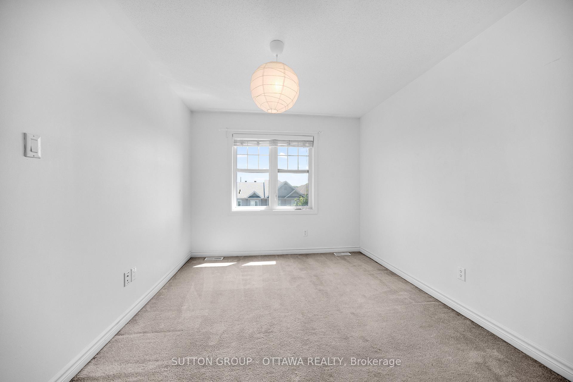 Photo 25 of 612 Lauraleaf Crescent, Ottawa, Barrhaven - Half Moon Bay — HOMEH