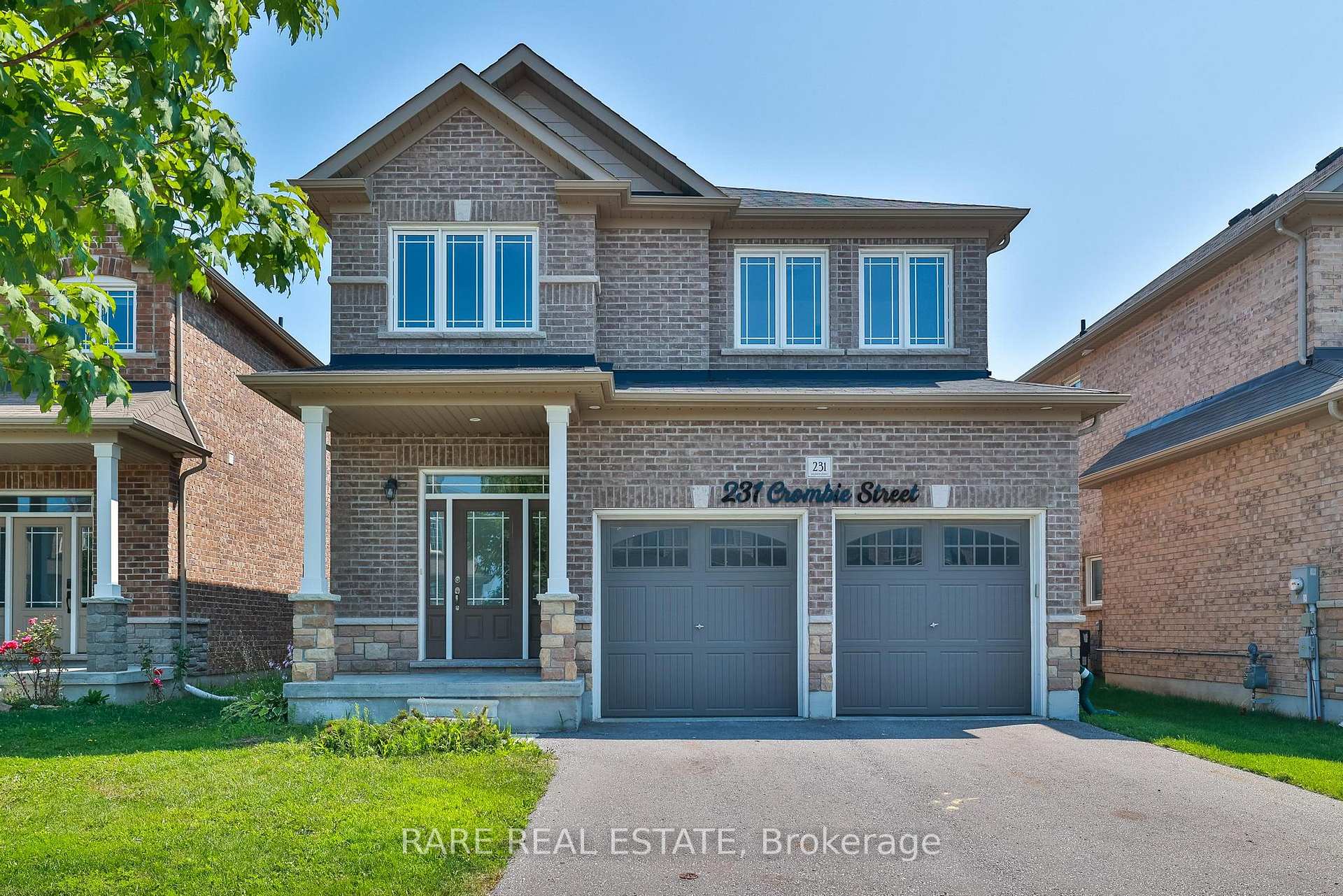 Photo 1 of 231 Crombie Street, Clarington, Bowmanville — HOMEH