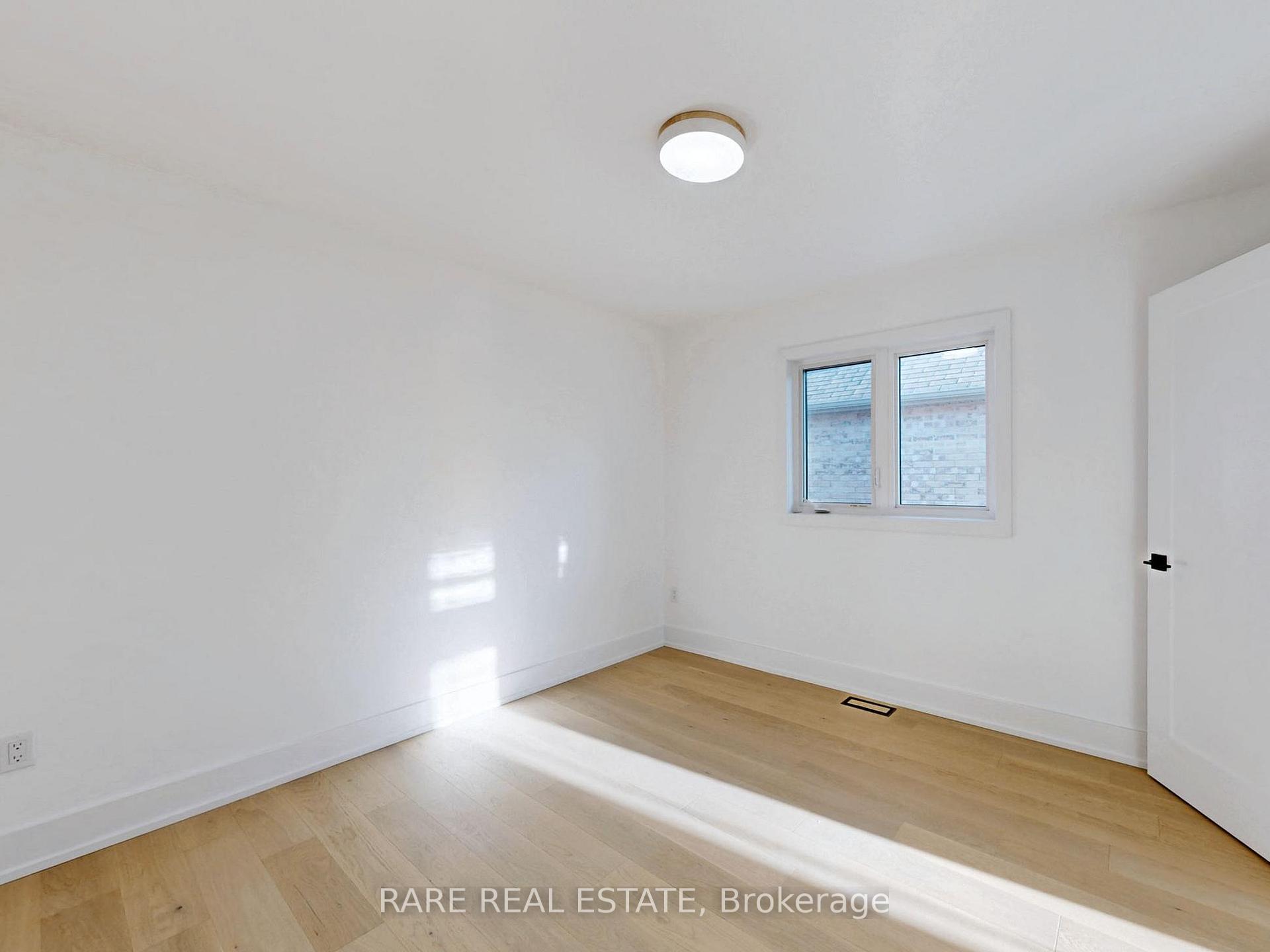 Photo 26 of 231 Crombie Street, Clarington, Bowmanville — HOMEH