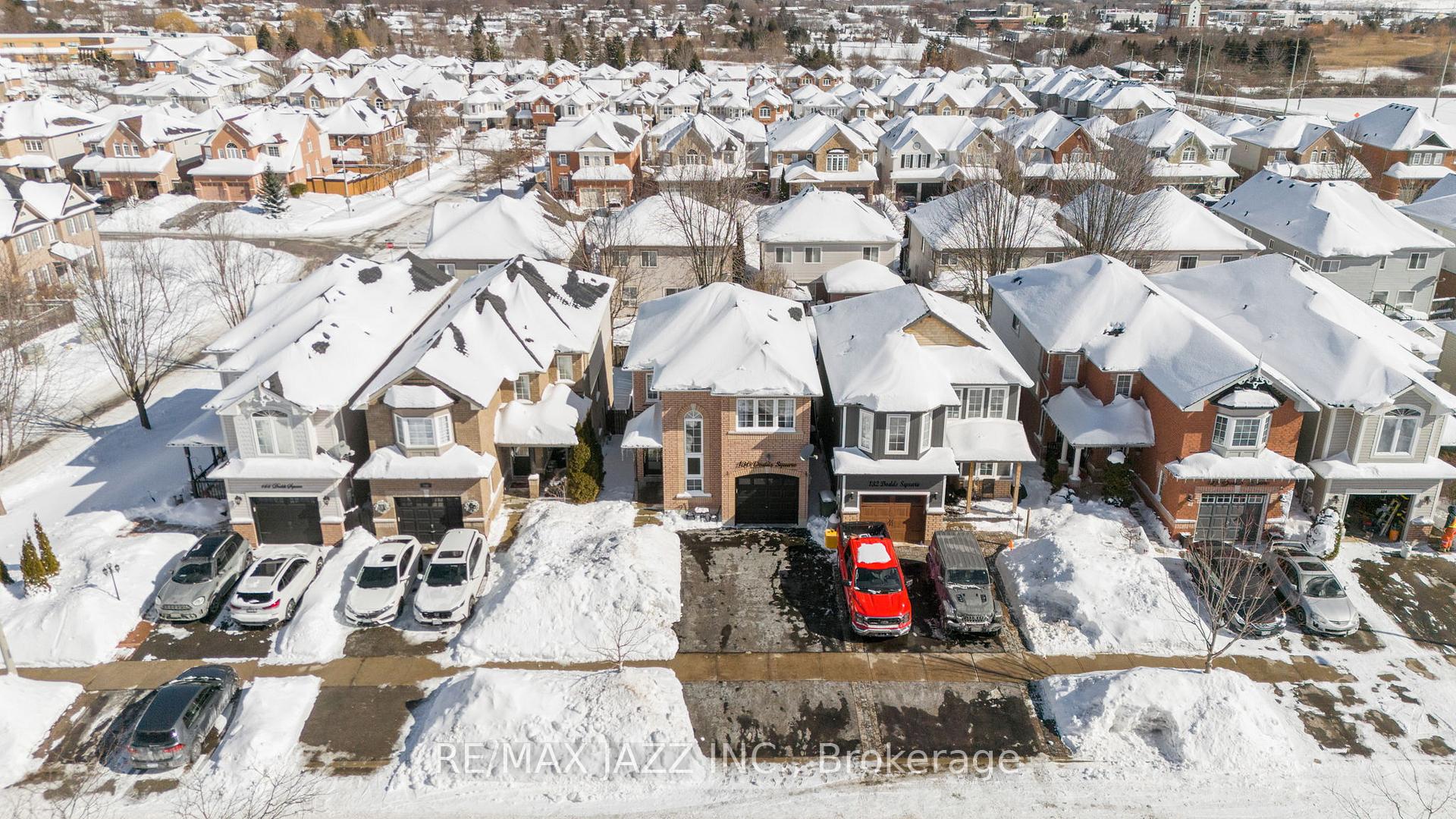 Photo 33 of 136 Dodds Square, Clarington, Bowmanville — HOMEH