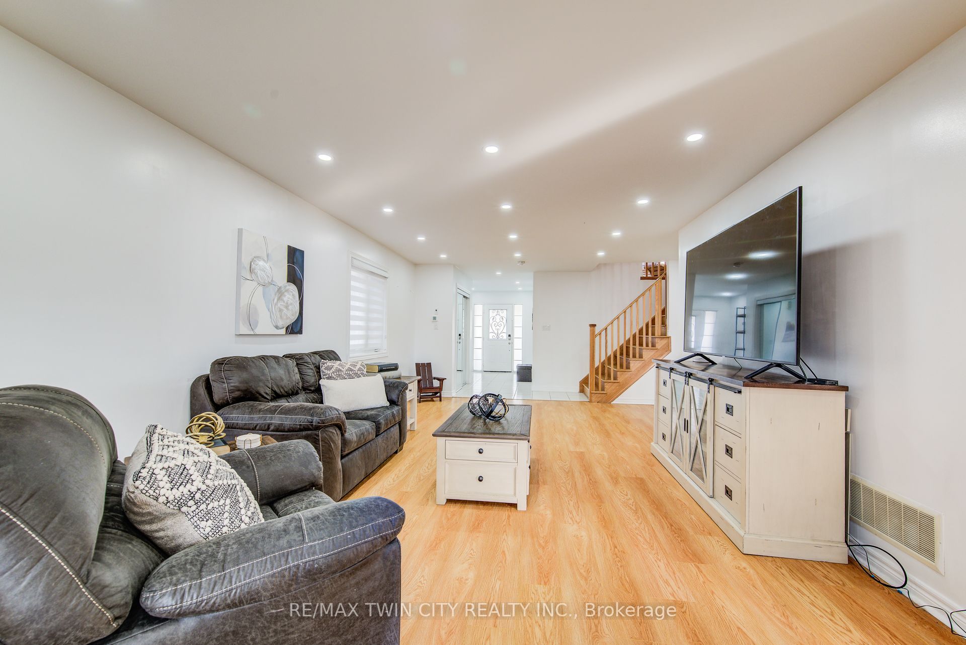 Photo 62 of 991 Hannah Avenue S, North Perth, Listowel — HOMEH