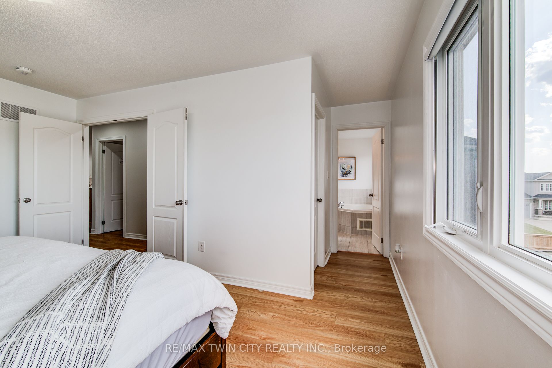 Photo 82 of 991 Hannah Avenue S, North Perth, Listowel — HOMEH