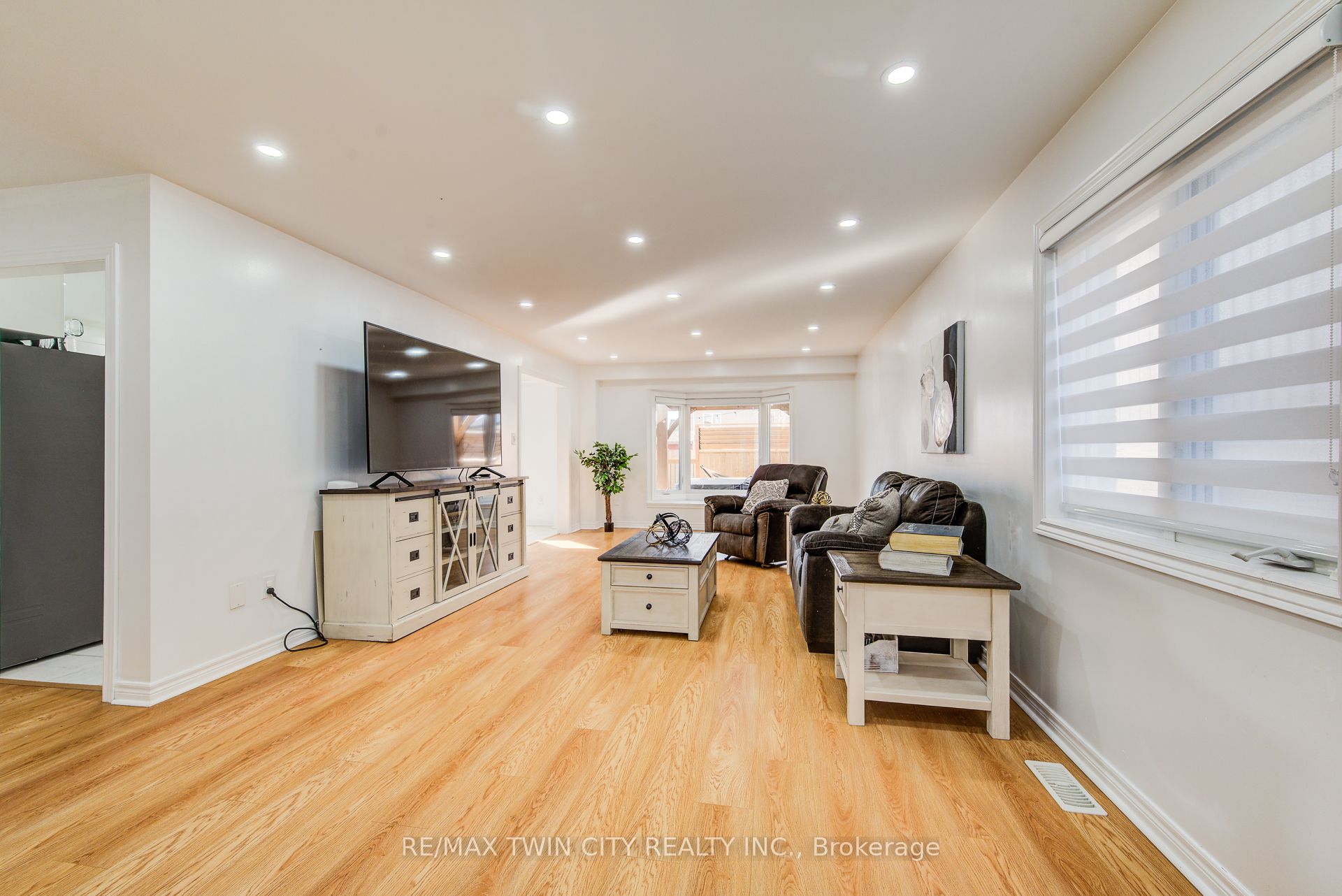 Photo 59 of 991 Hannah Avenue S, North Perth, Listowel — HOMEH