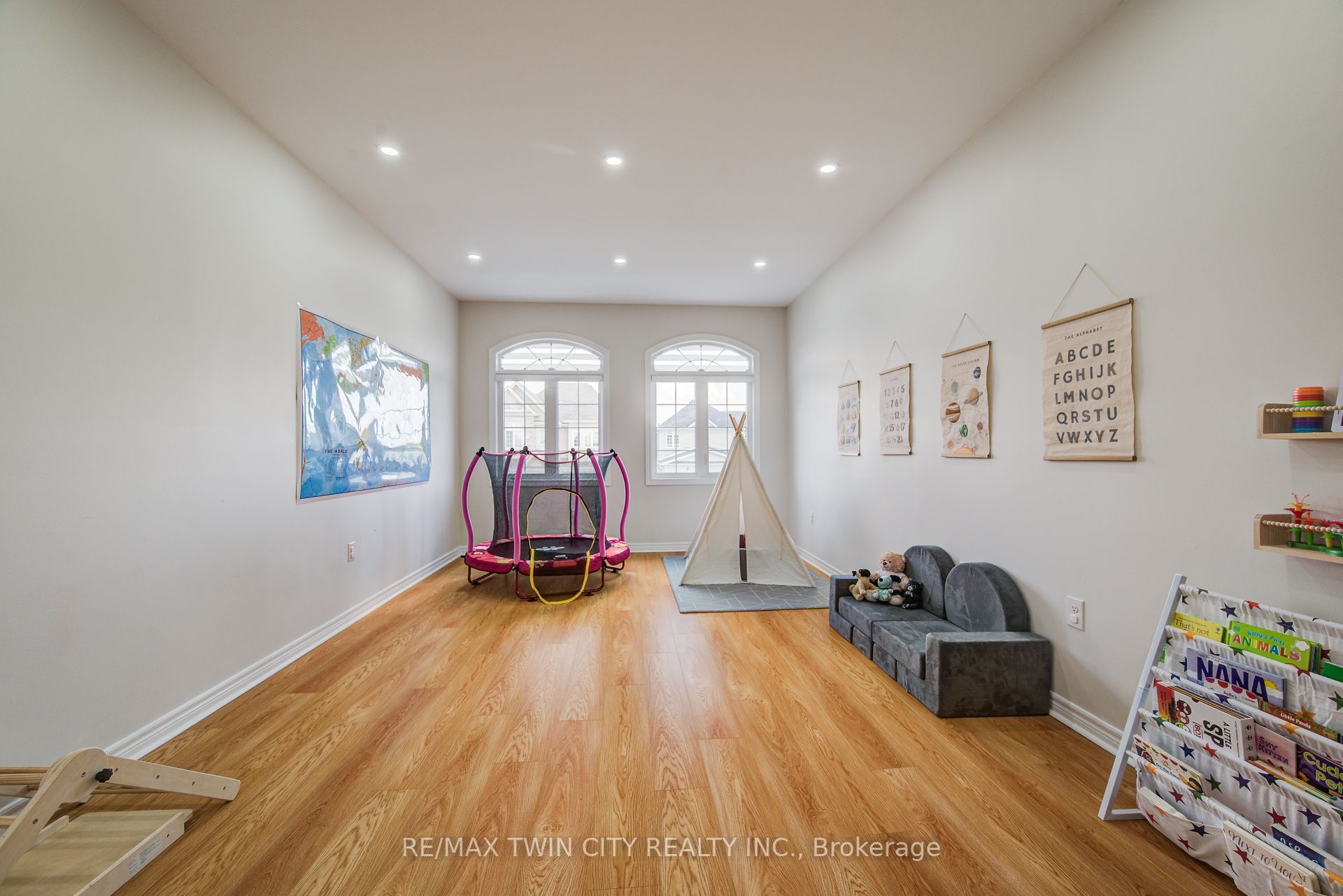 Photo 72 of 991 Hannah Avenue S, North Perth, Listowel — HOMEH